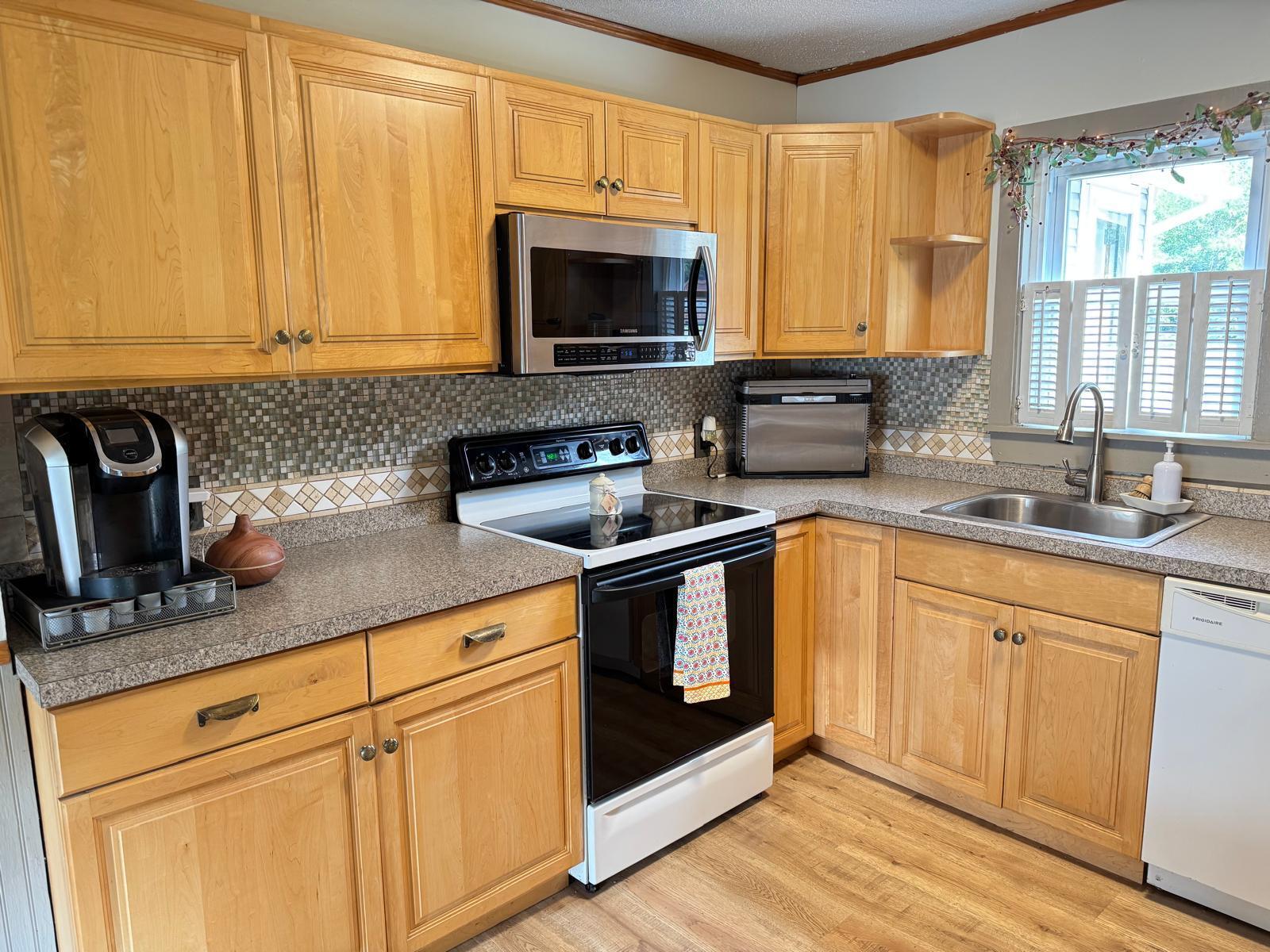 107 Echo Lake Road Property Photo 15