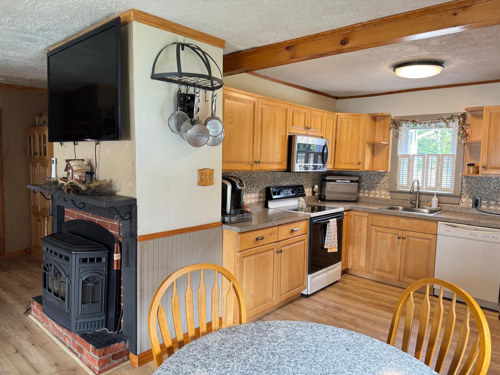 107 Echo Lake Road Property Photo 17