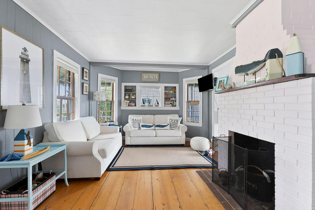 274 Beach Avenue Property Photo 13