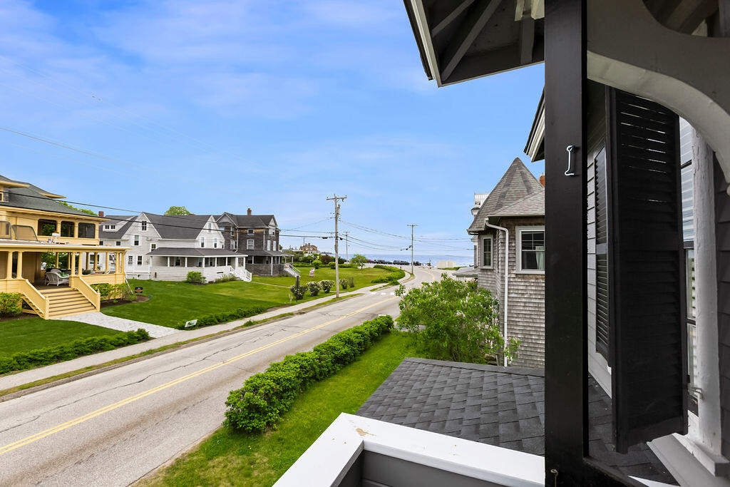 274 Beach Avenue Property Photo 27