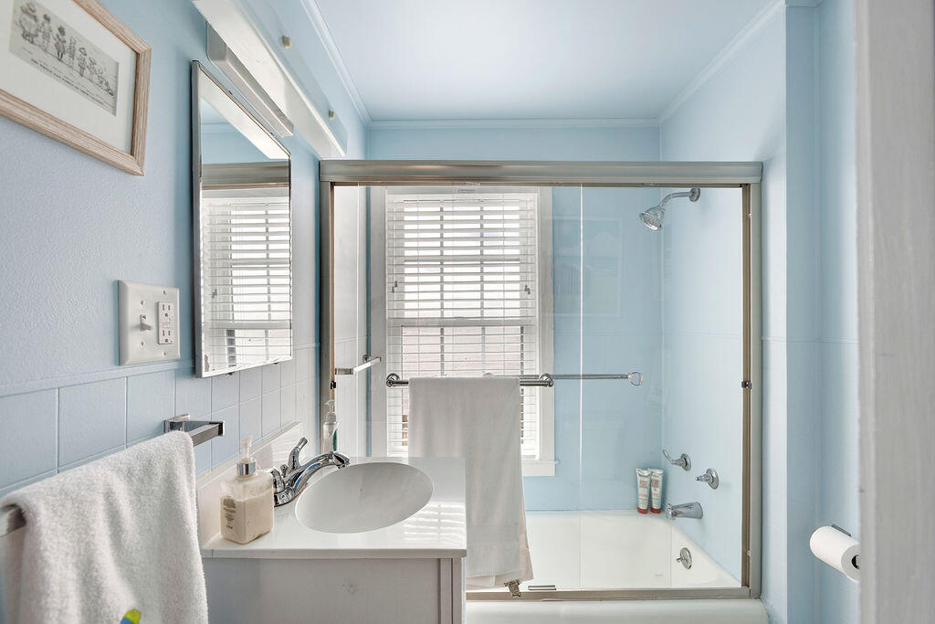 274 Beach Avenue Property Photo 37