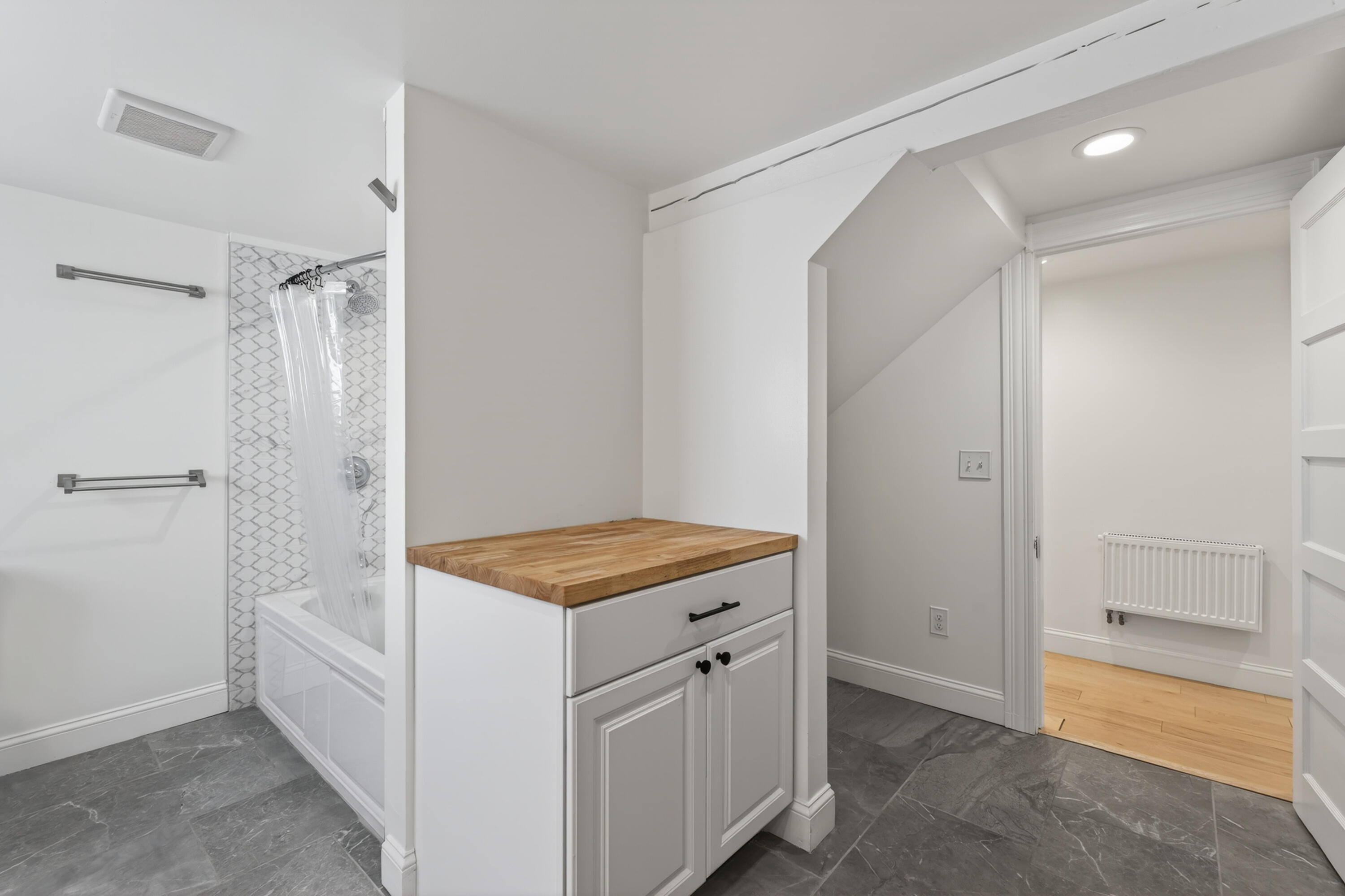 20 Dow Street 1 Property Photo 16