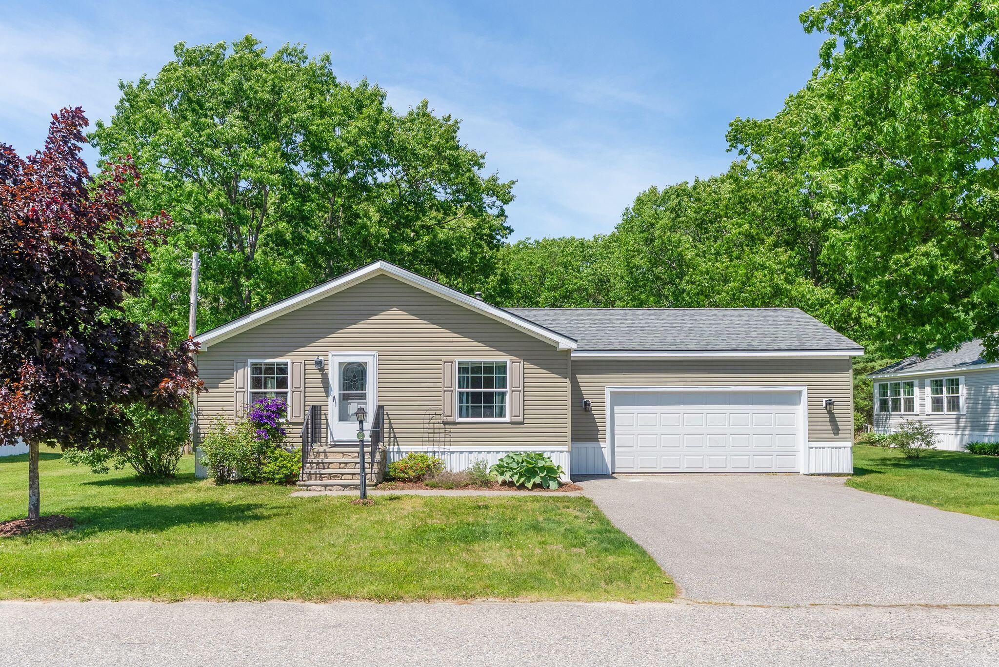 12 Fieldstone Drive Property Photo 1