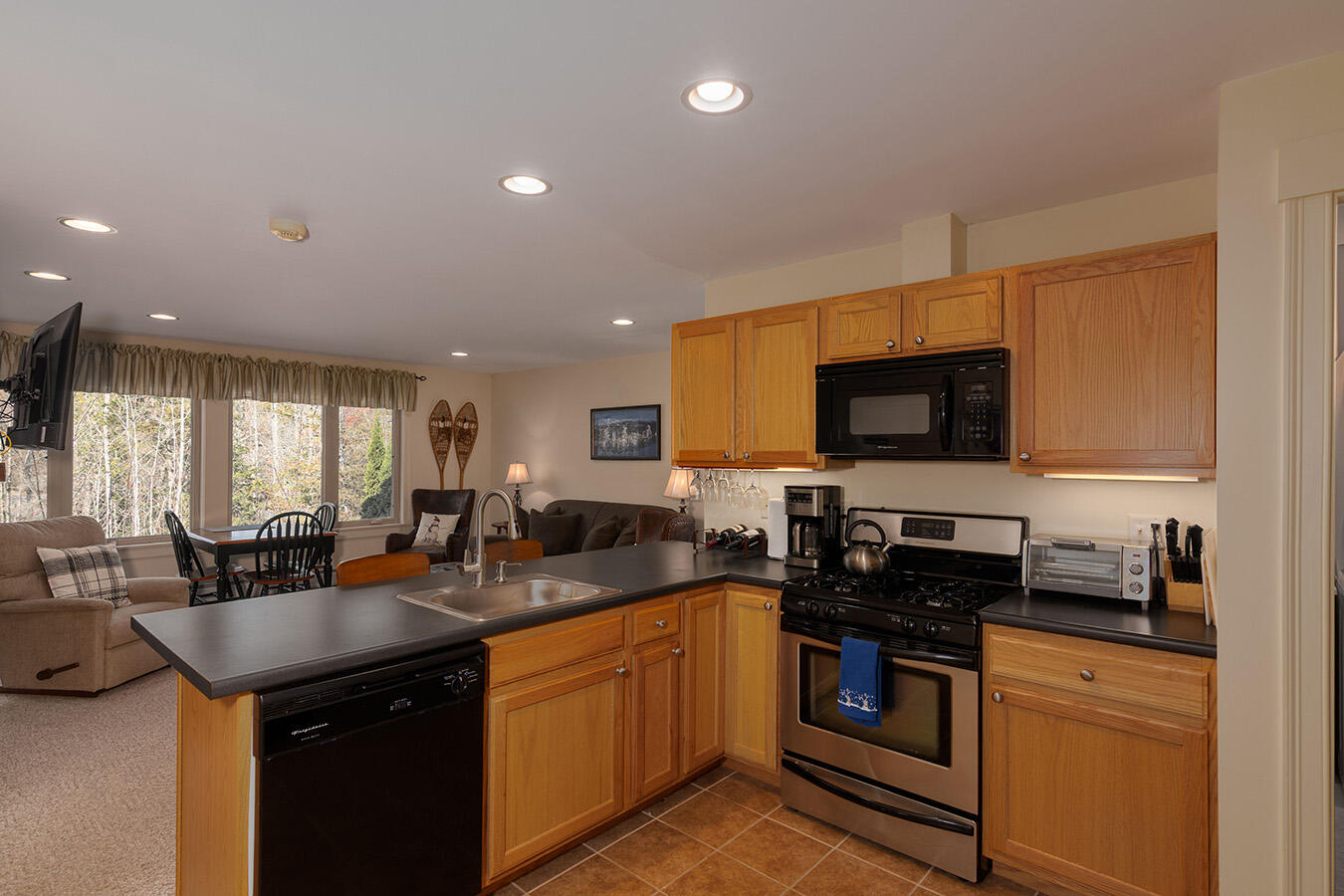 5003 Fall Line Drive B Property Photo 8