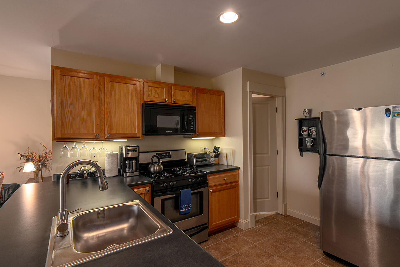 5003 Fall Line Drive B Property Photo 9