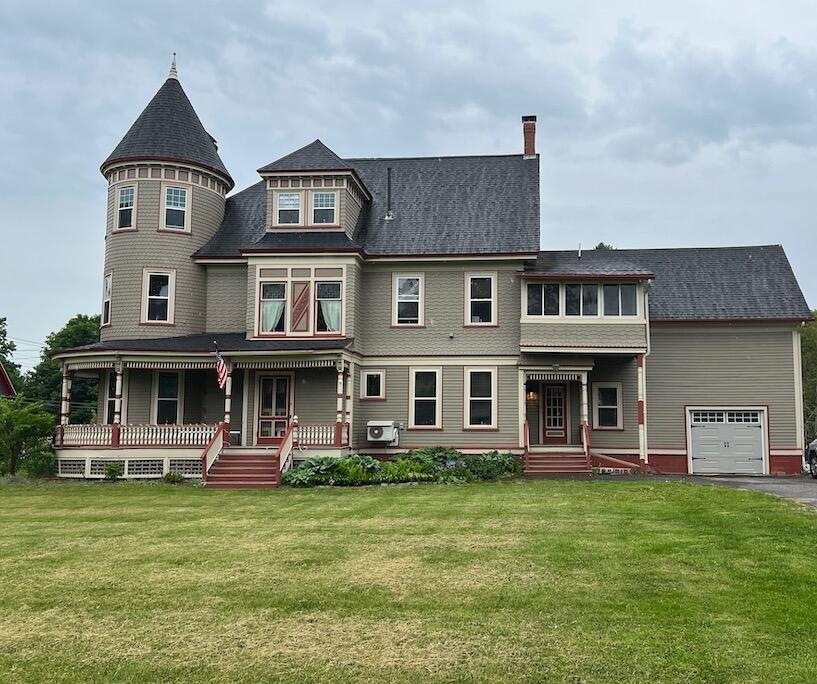 32 Pleasant Street Property Photo 2