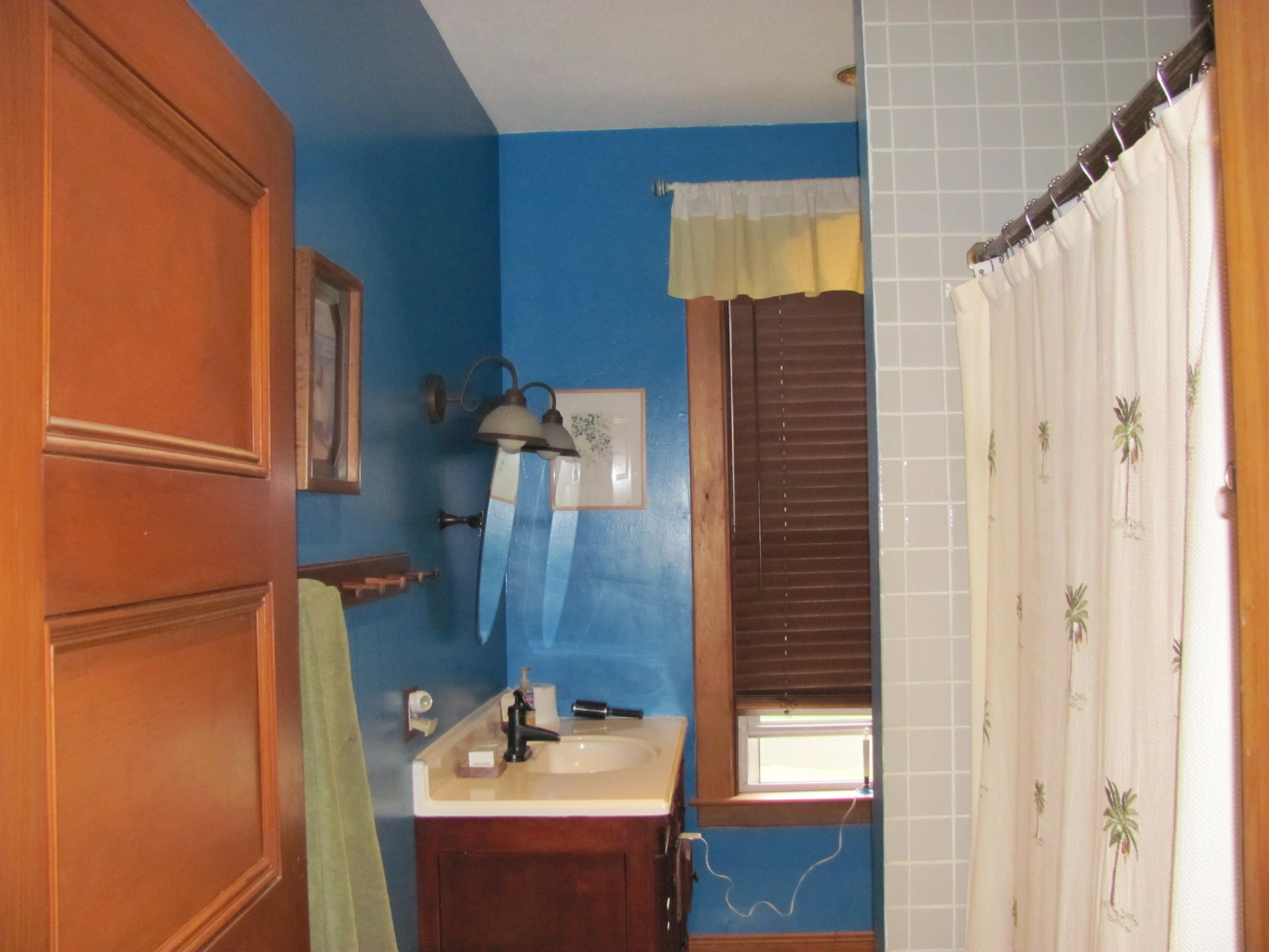 32 Pleasant Street Property Photo 38