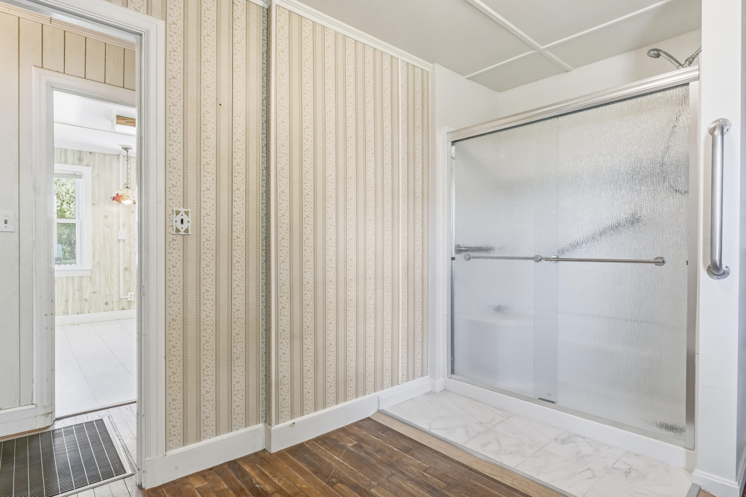 27 Edgemont Avenue Property Photo 17