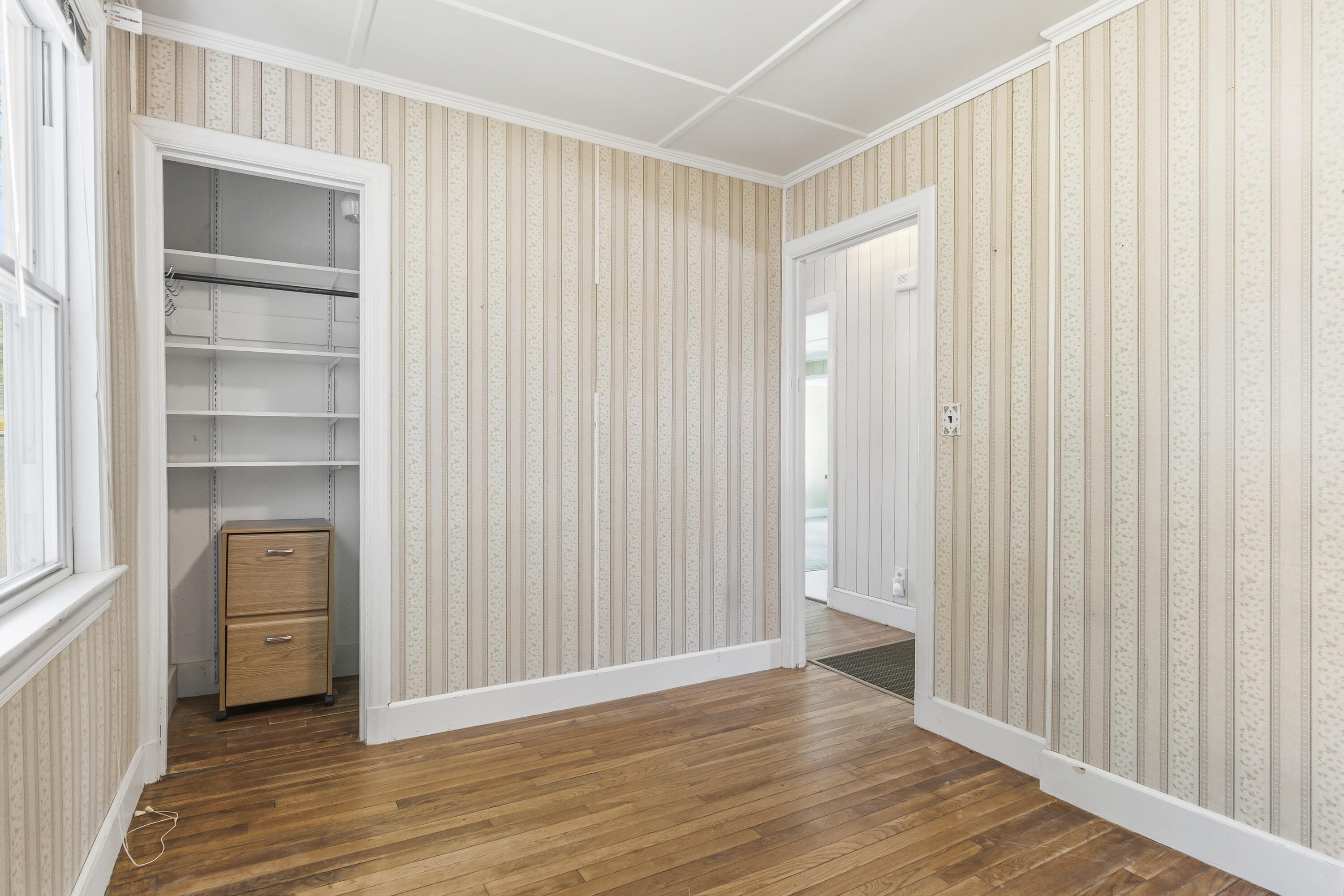 27 Edgemont Avenue Property Photo 18