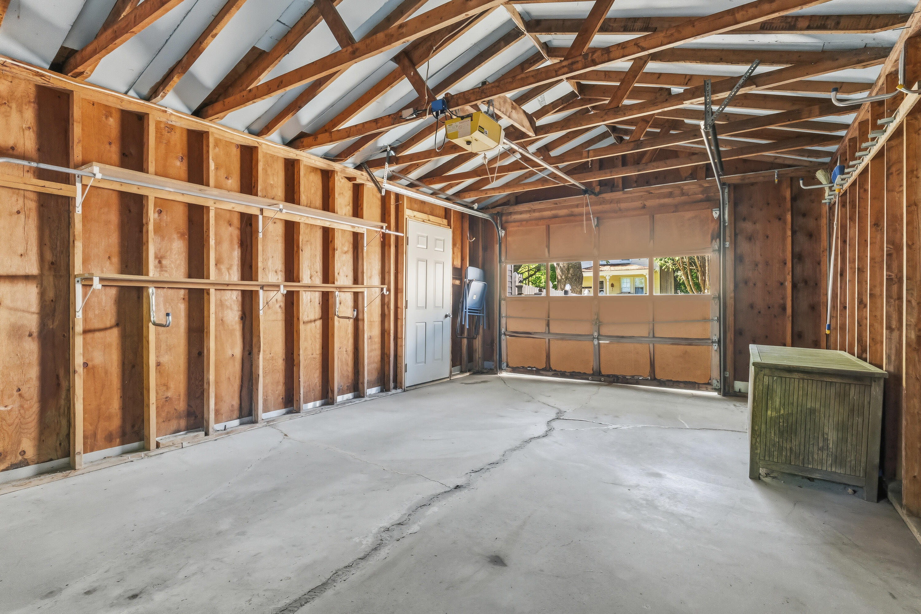 27 Edgemont Avenue Property Photo 36