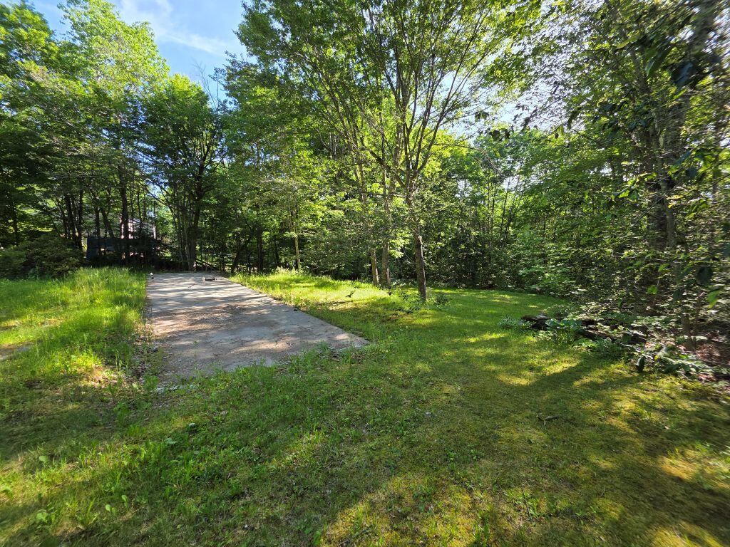 127 Hanscom Road Property Photo 5