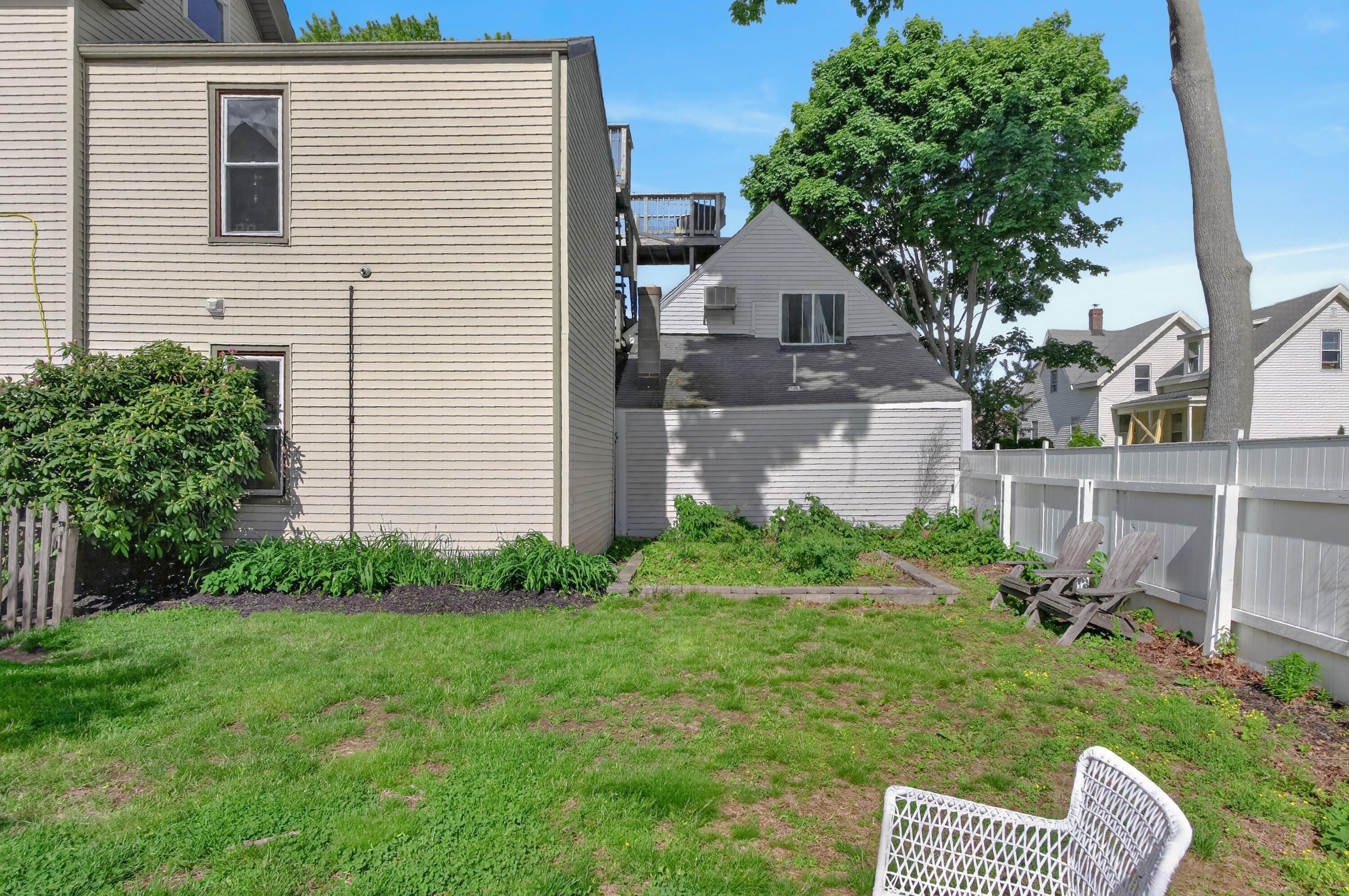 115 Woodford Street Property Photo 10