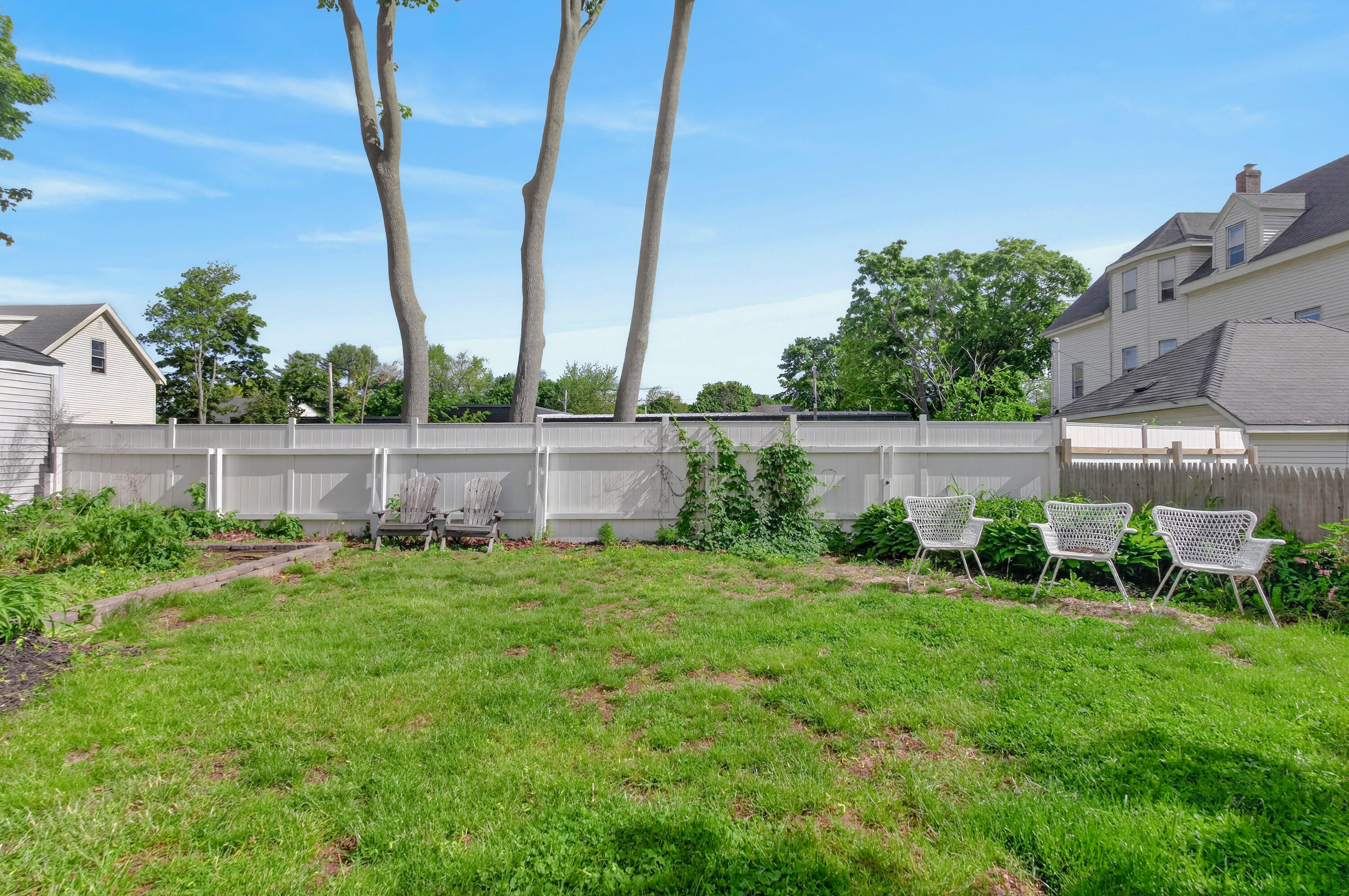 115 Woodford Street Property Photo 31