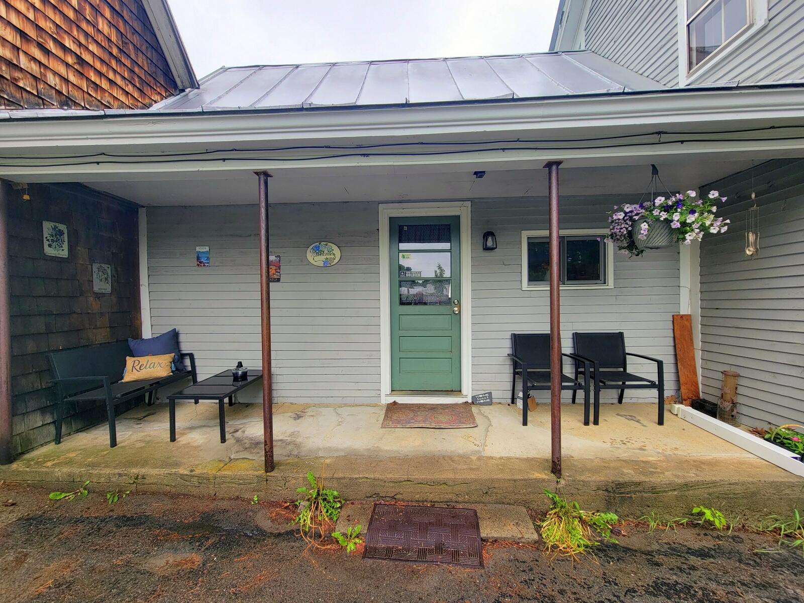 186 Park Street Property Photo 2
