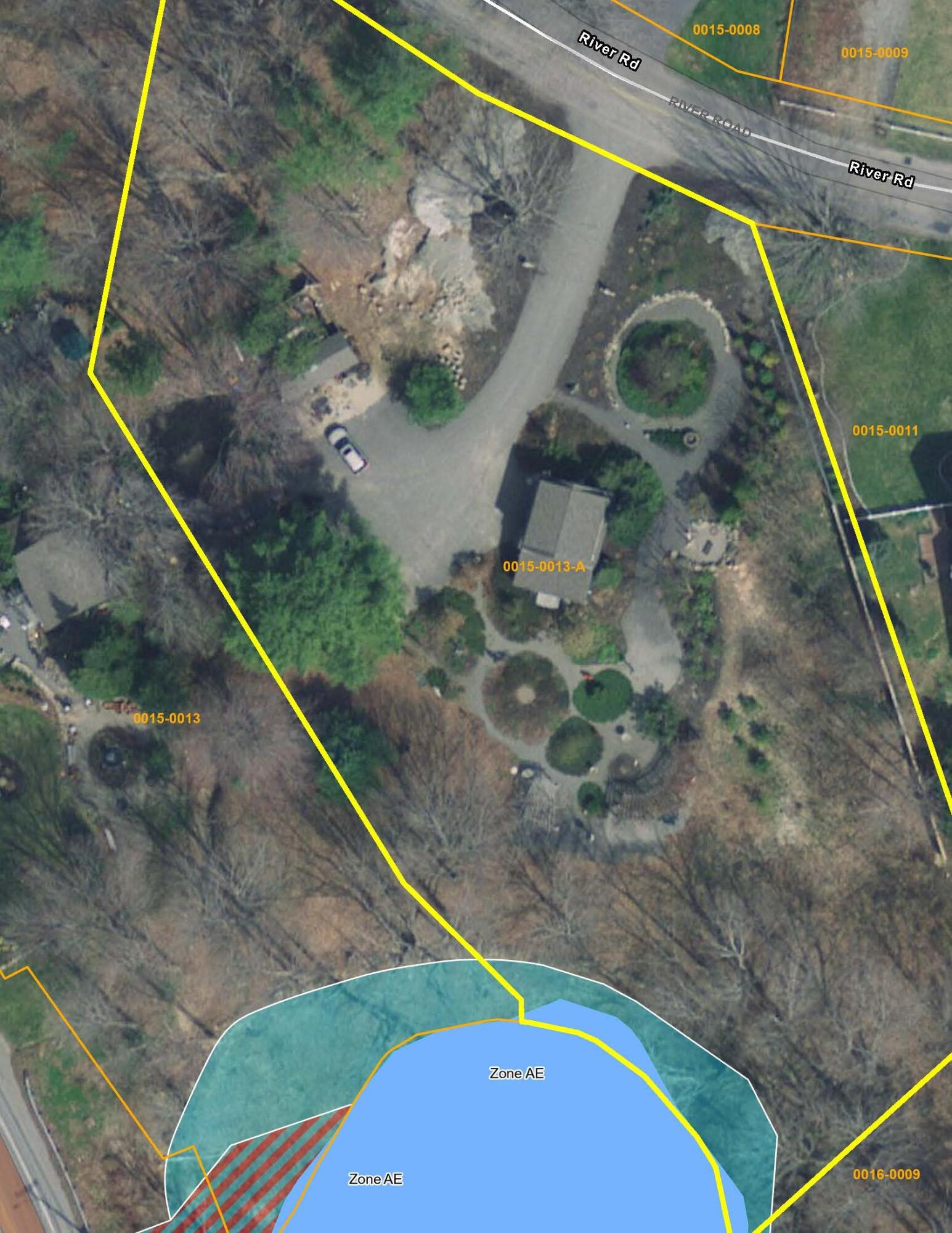 19 River Road Property Photo 1
