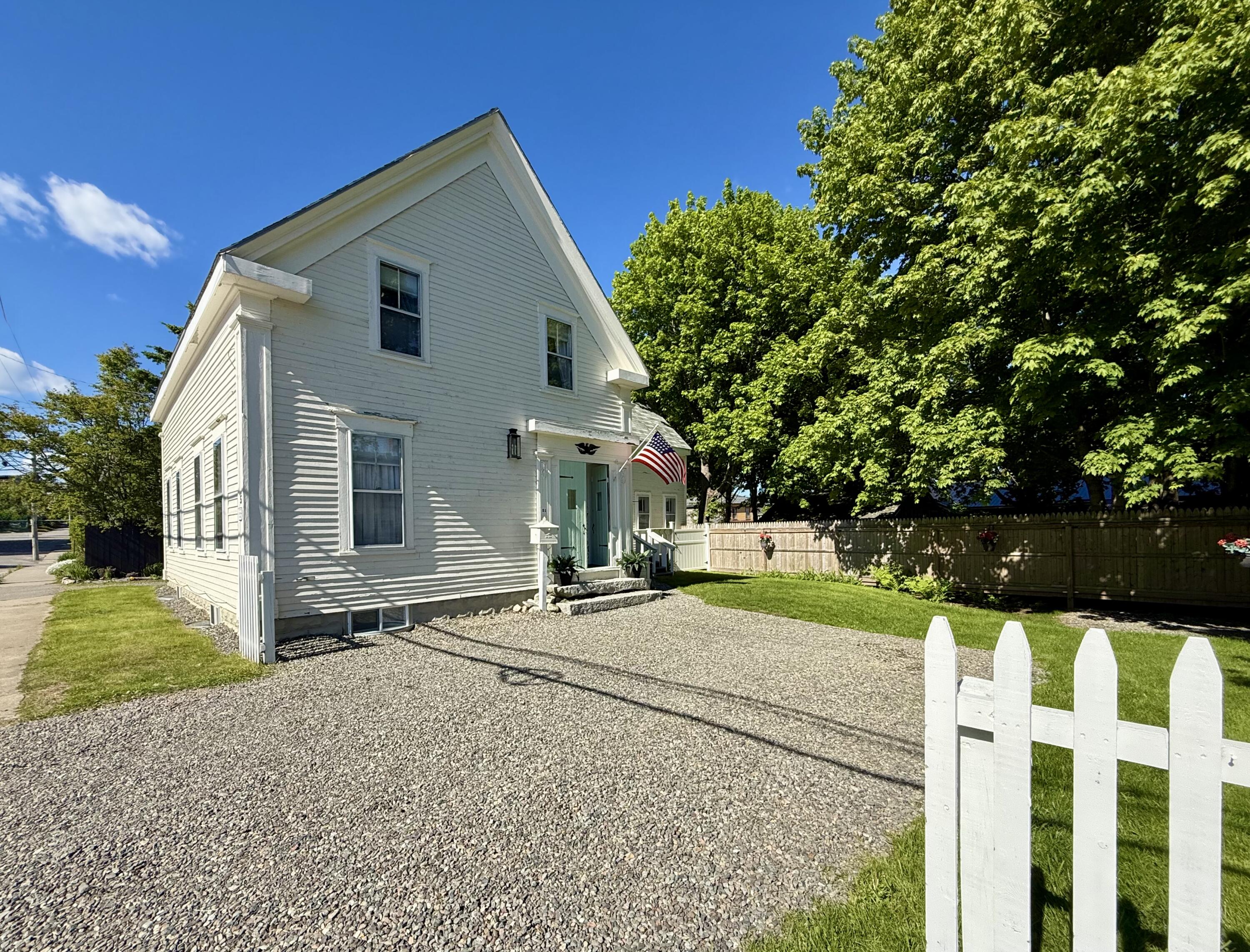 51 High Street Property Photo 10