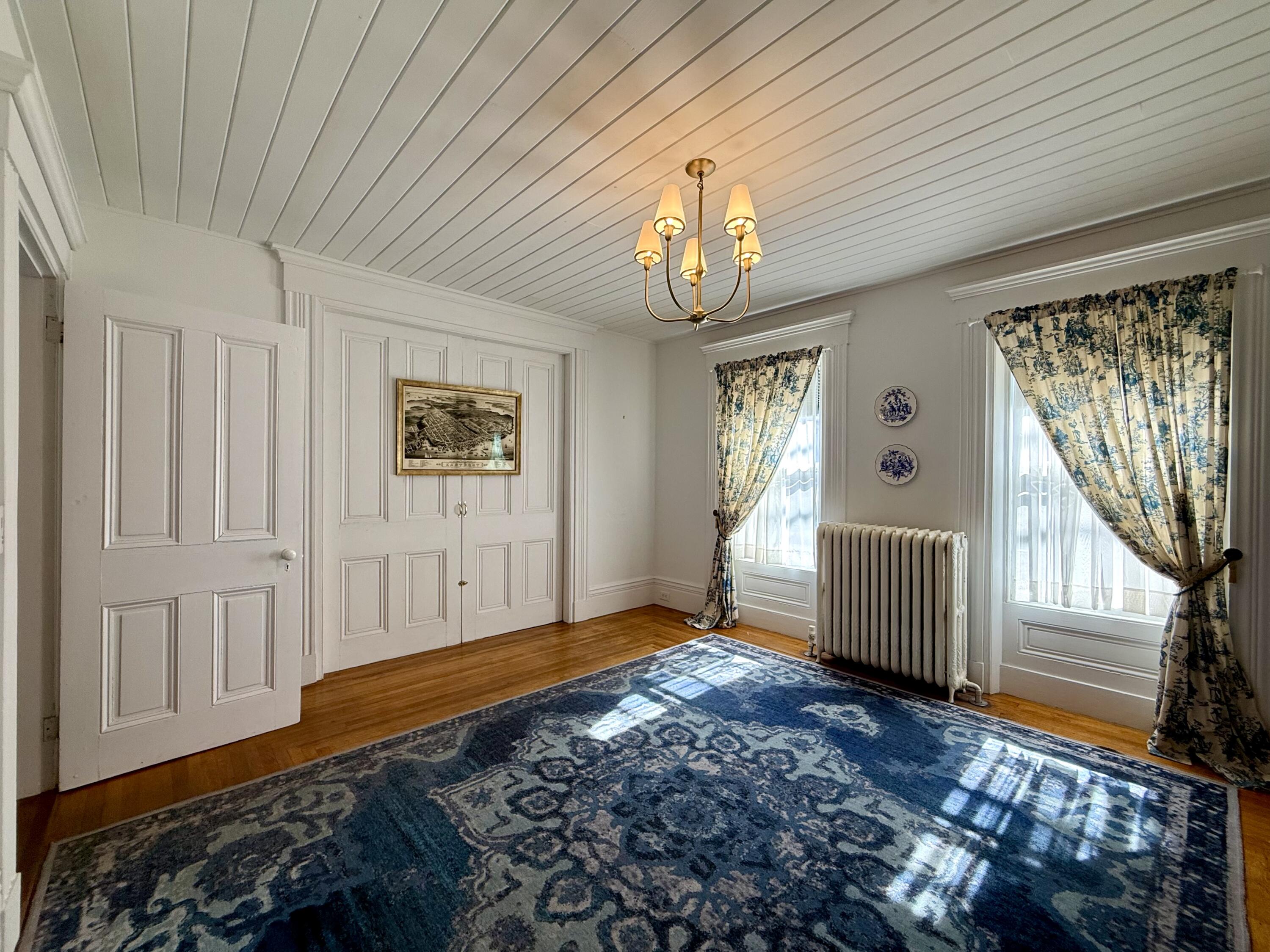 51 High Street Property Photo 32