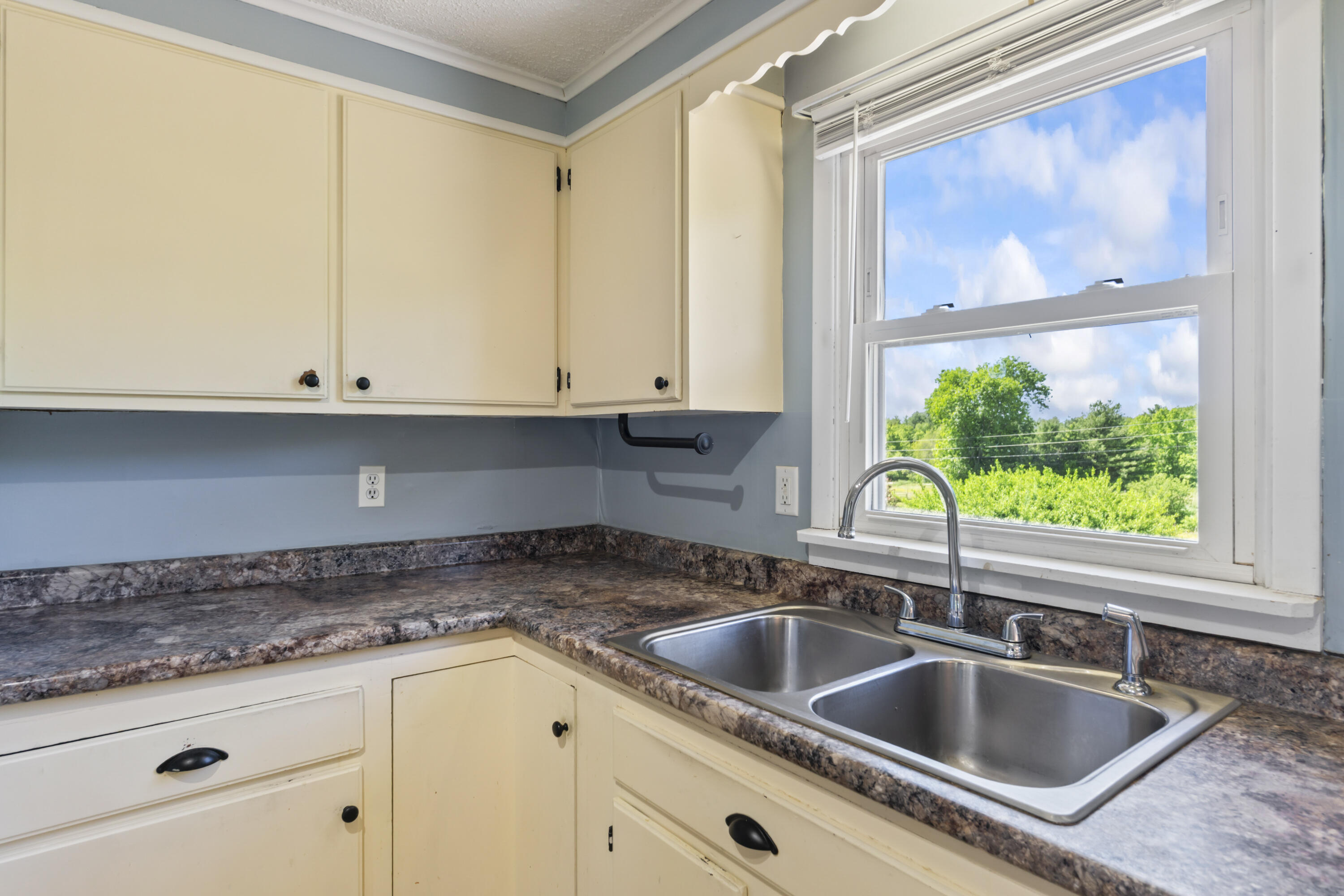 210 Collins Mills Road Property Photo 16