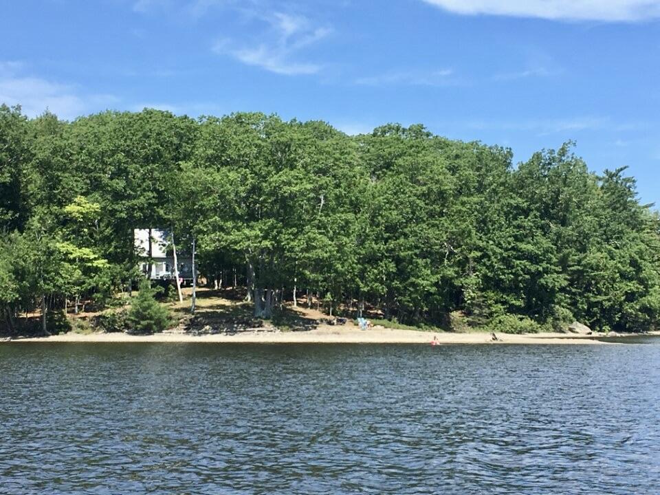 1 Eagle Island Property Photo 4
