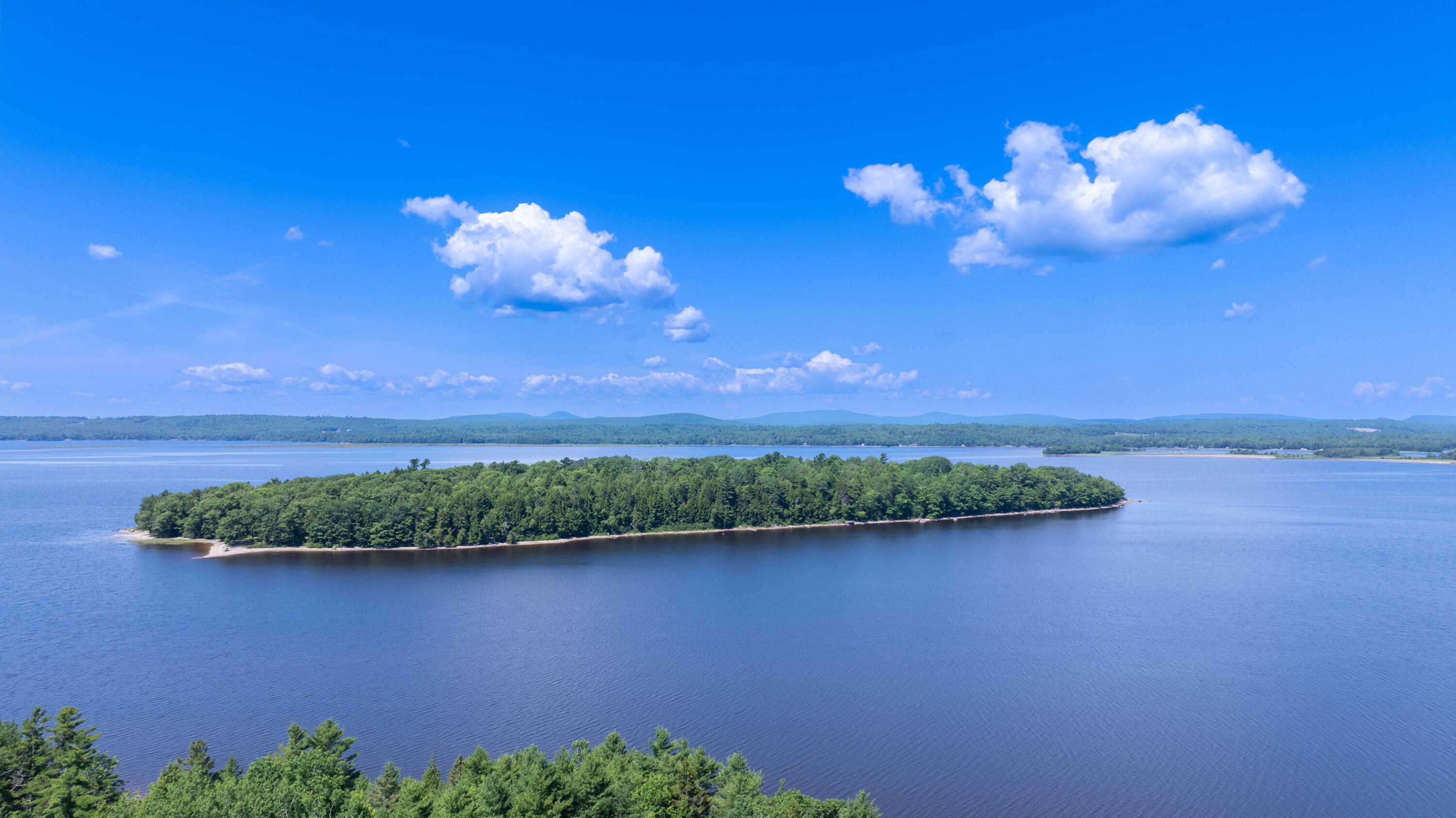 1 Eagle Island Property Photo 6