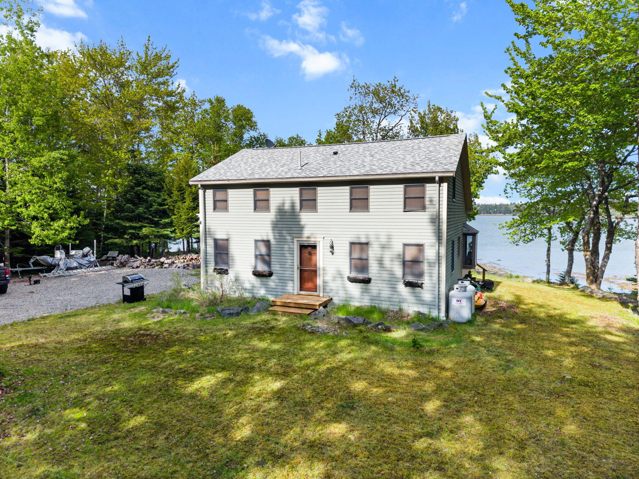 566 Rays Point Road Property Photo 4