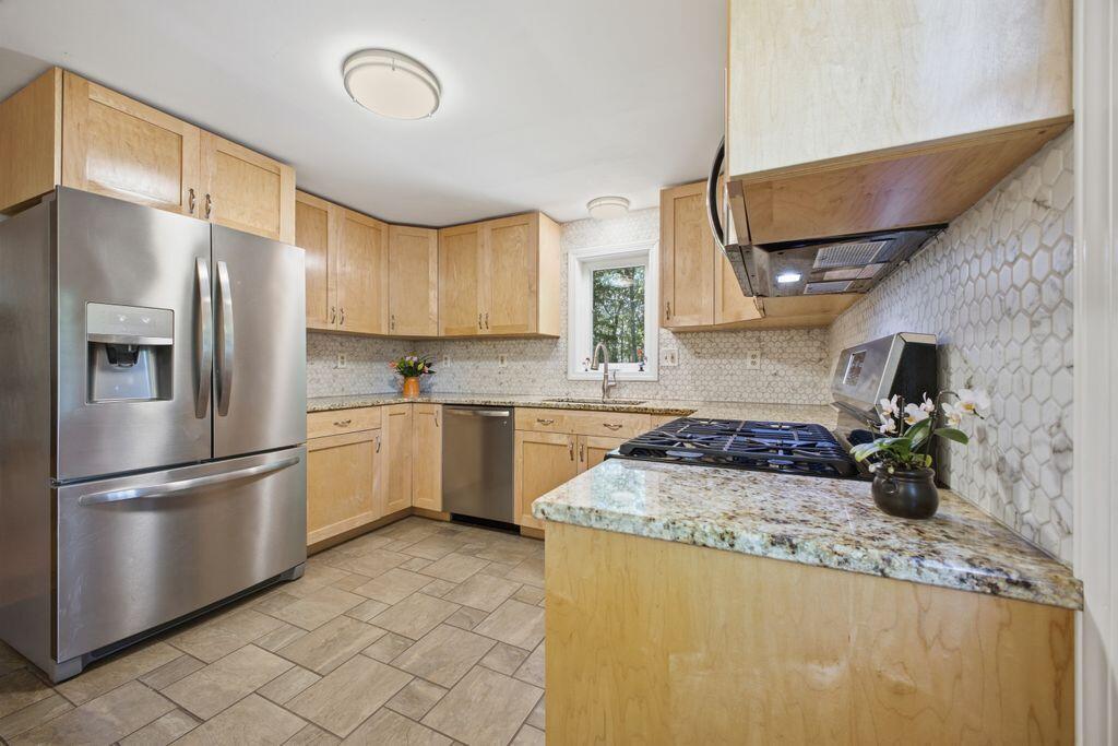 50 Northland Road Property Photo 5