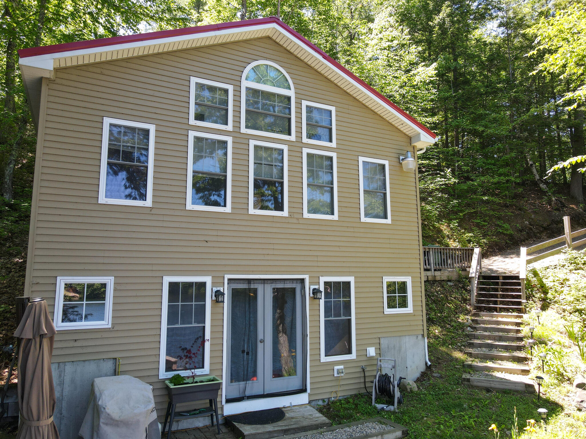 140 Foss Road Property Photo 11