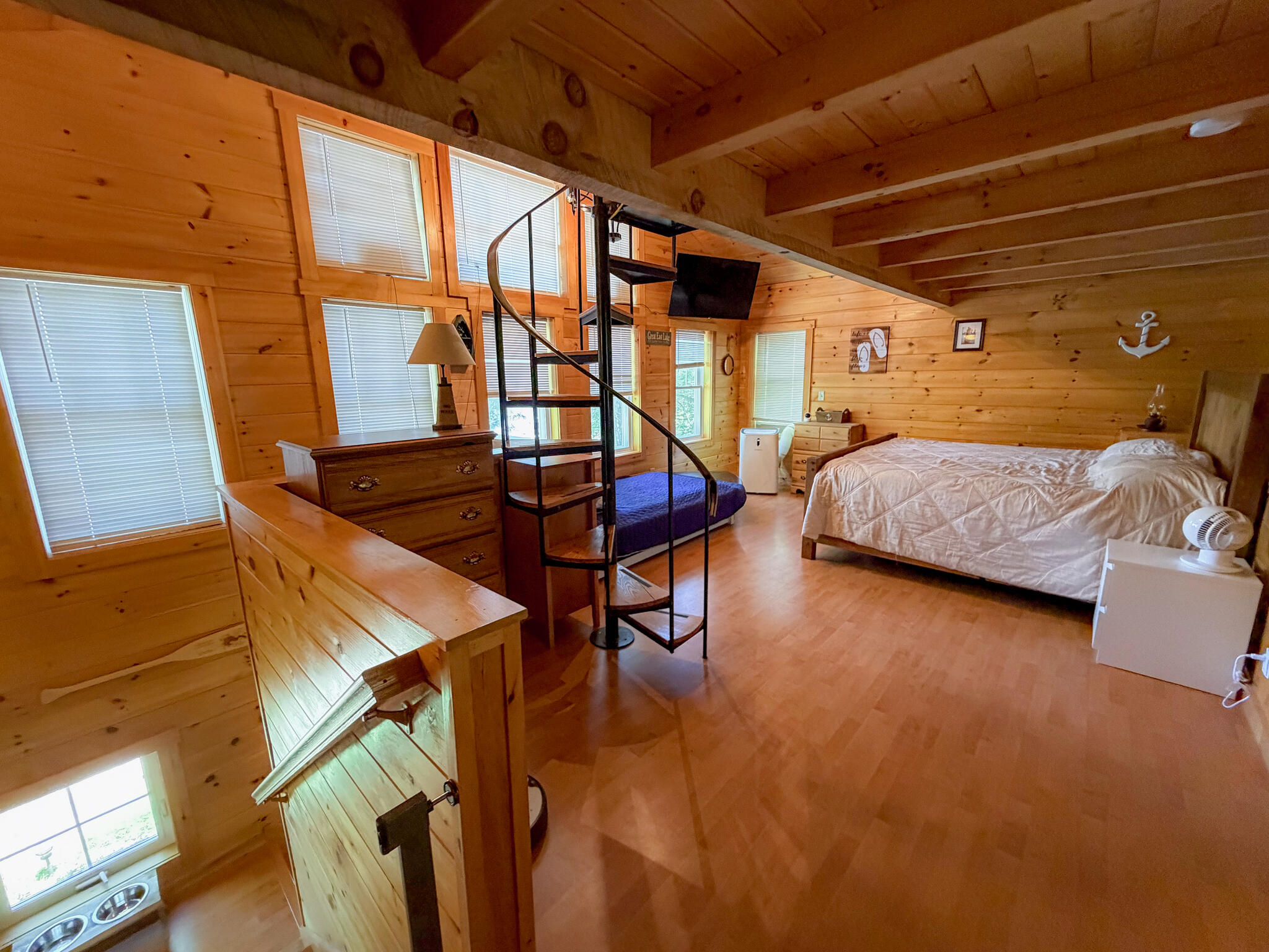 140 Foss Road Property Photo 33