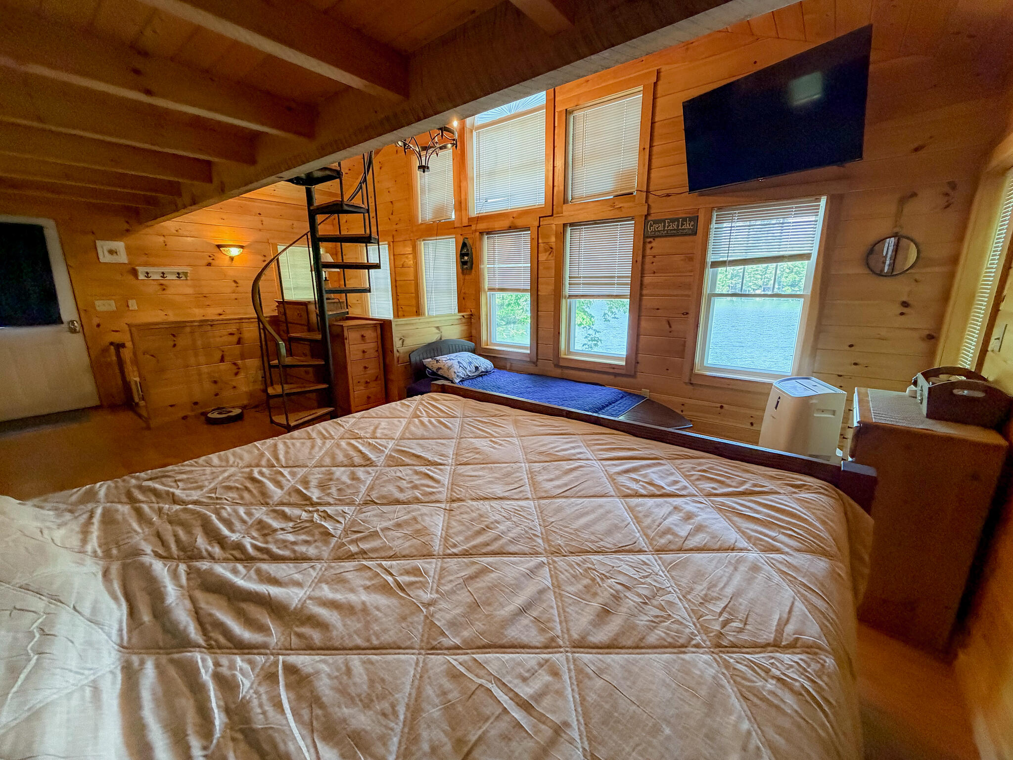 140 Foss Road Property Photo 34