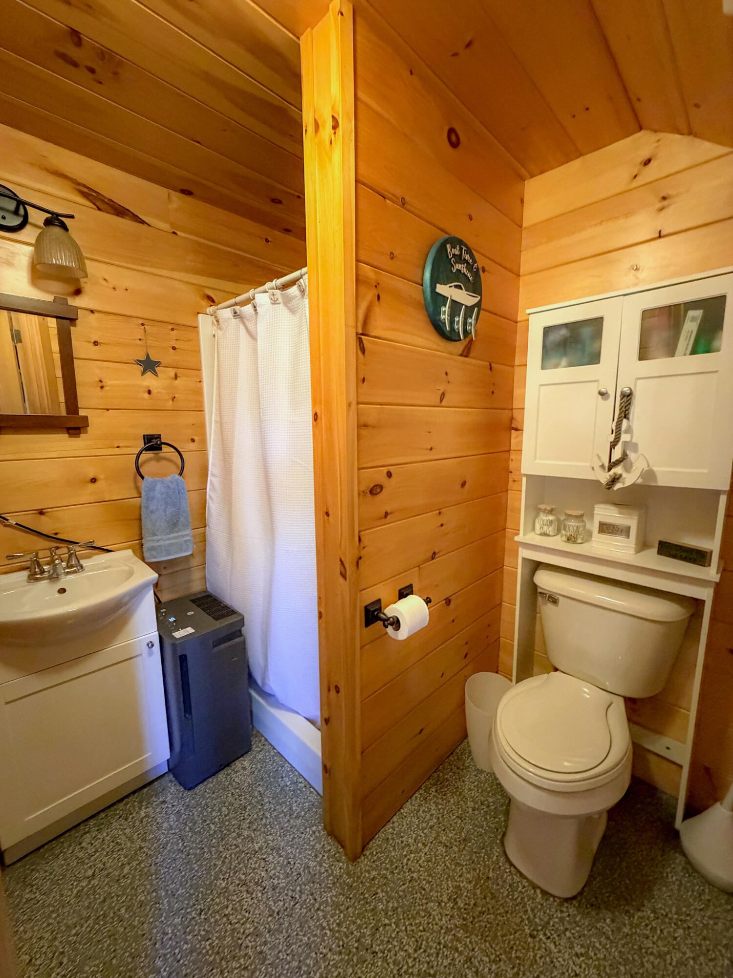 140 Foss Road Property Photo 41