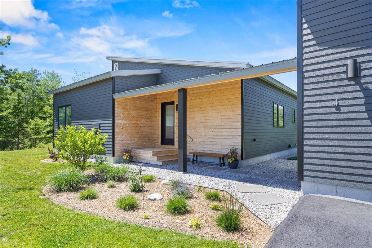 4 Leeward Meadows Property Photo 1
