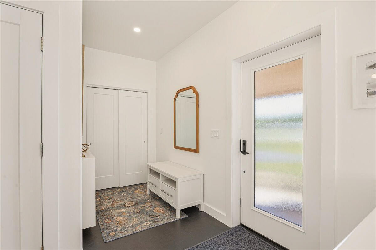 4 Leeward Meadows Property Photo 7