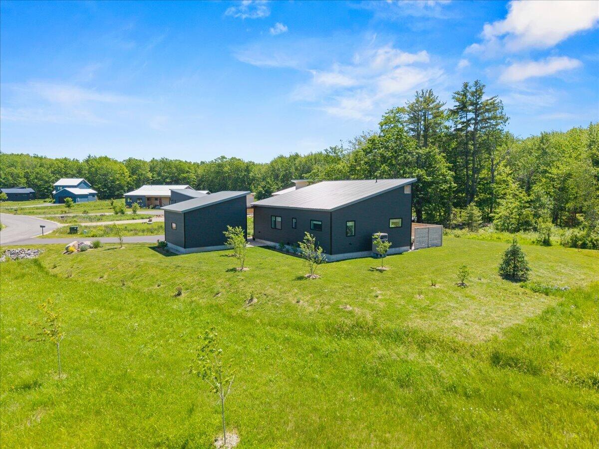 4 Leeward Meadows Property Photo 28