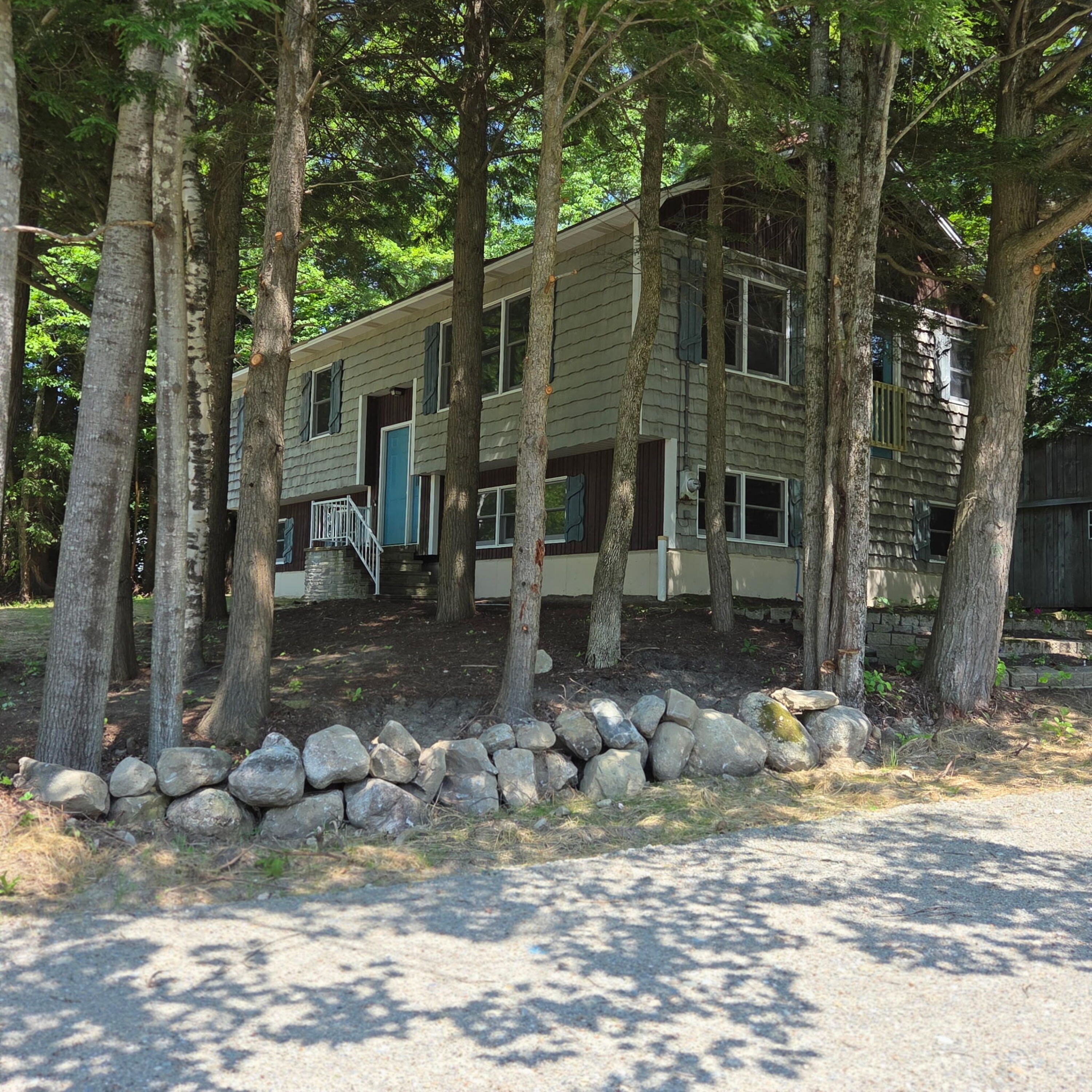 1 Mountainview Drive Property Photo 1