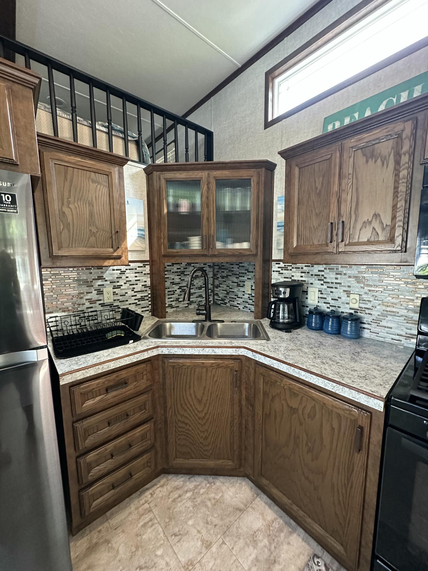 23 College Drive 26b Property Photo 12