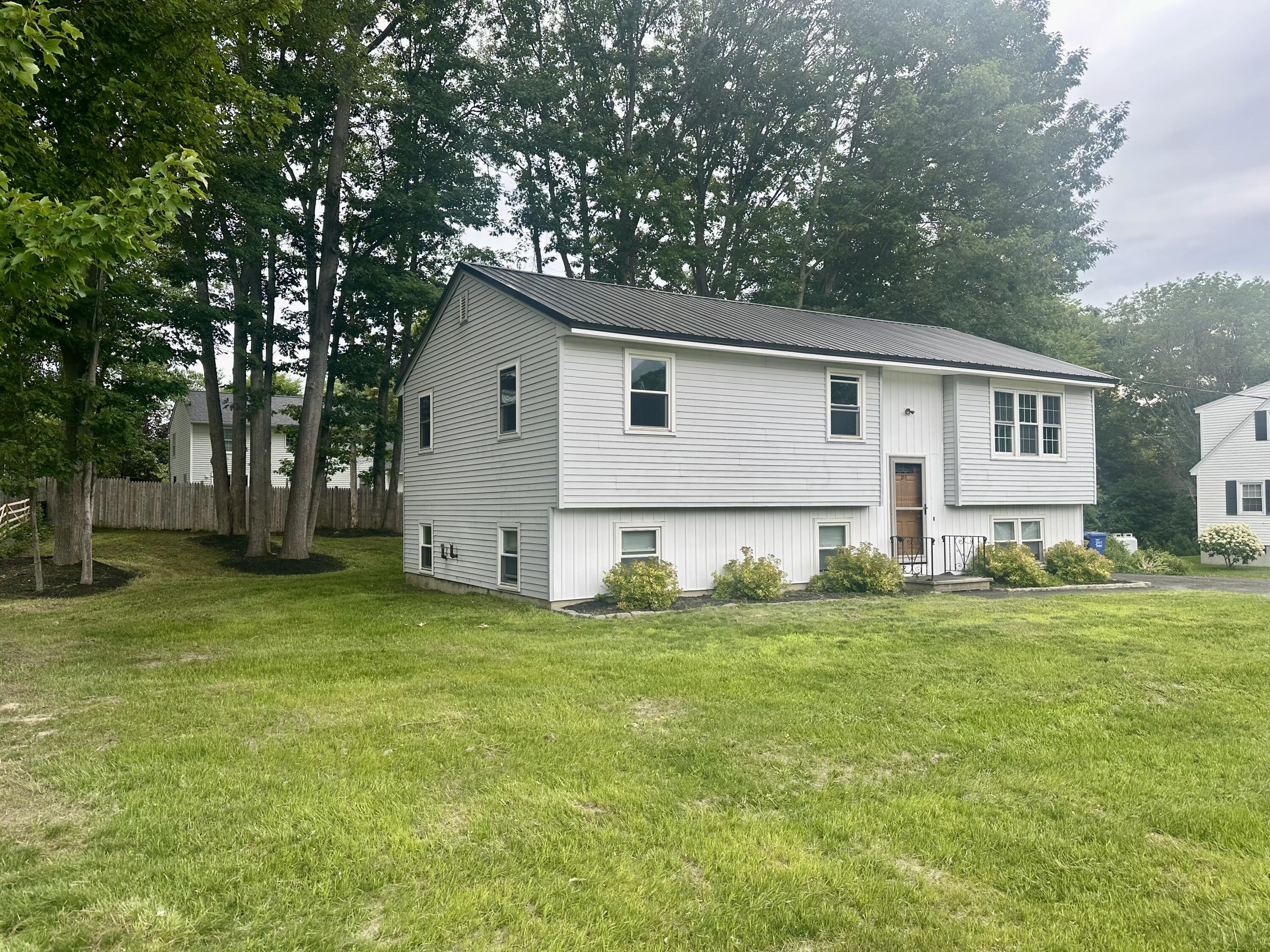 211 Alfred Street Property Photo 2