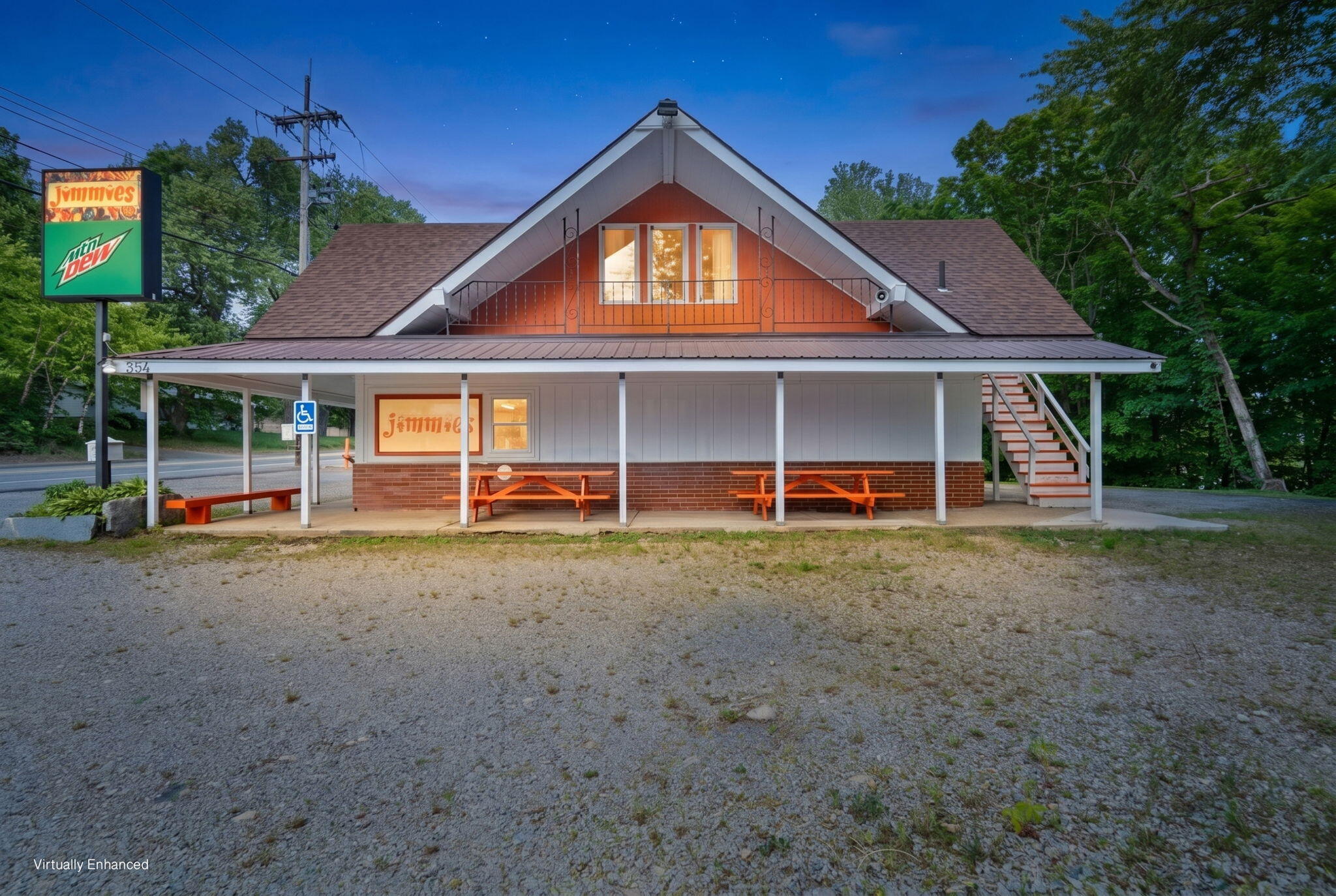 856 River Road Property Photo 3