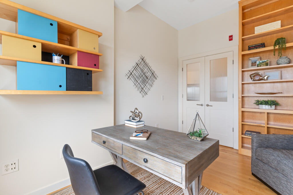 135 Sheridan Street 404 Property Photo 49