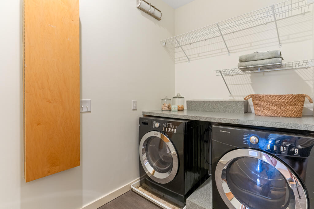 135 Sheridan Street 404 Property Photo 54
