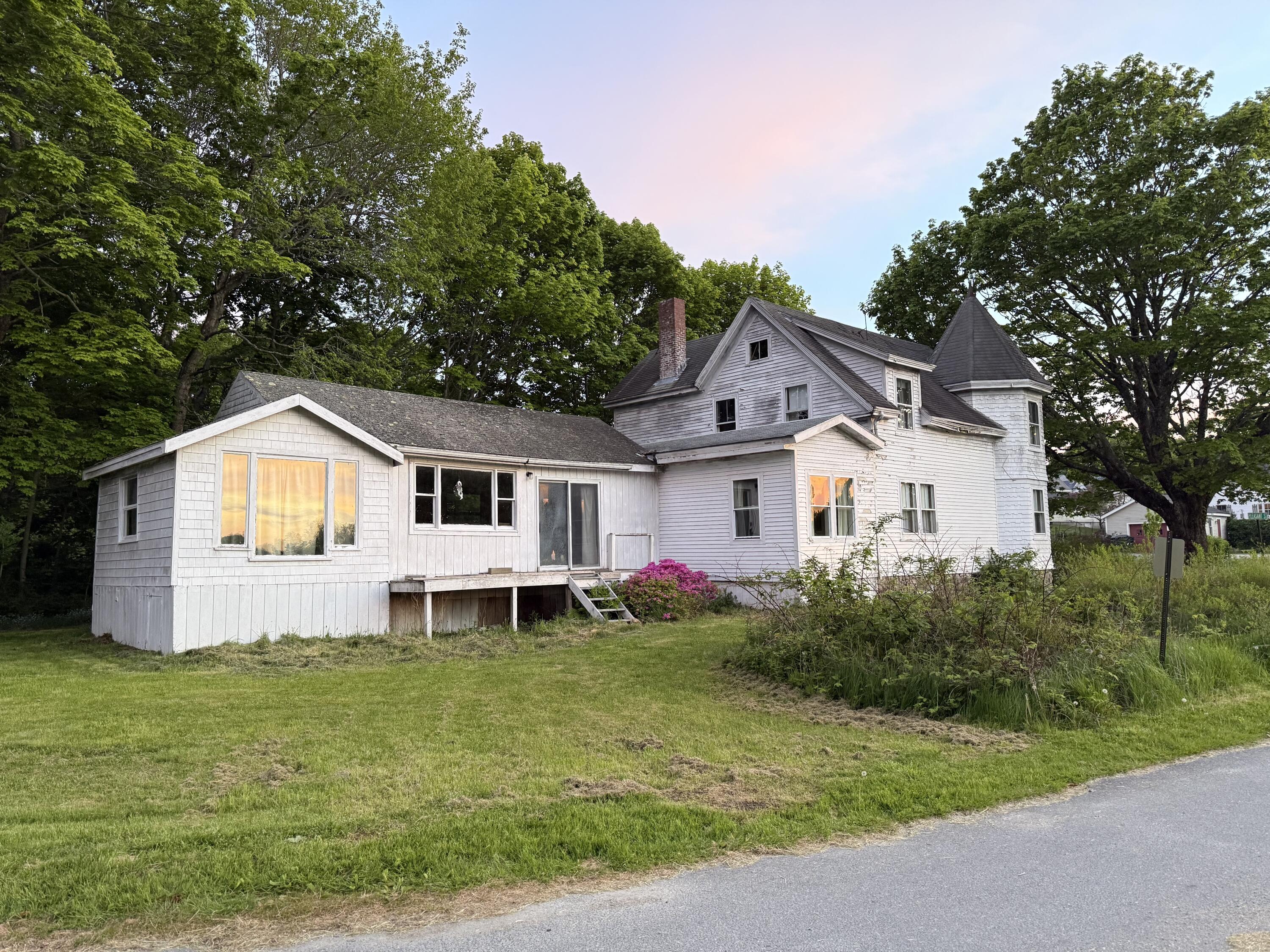 25 Pleasant Street Property Photo 1