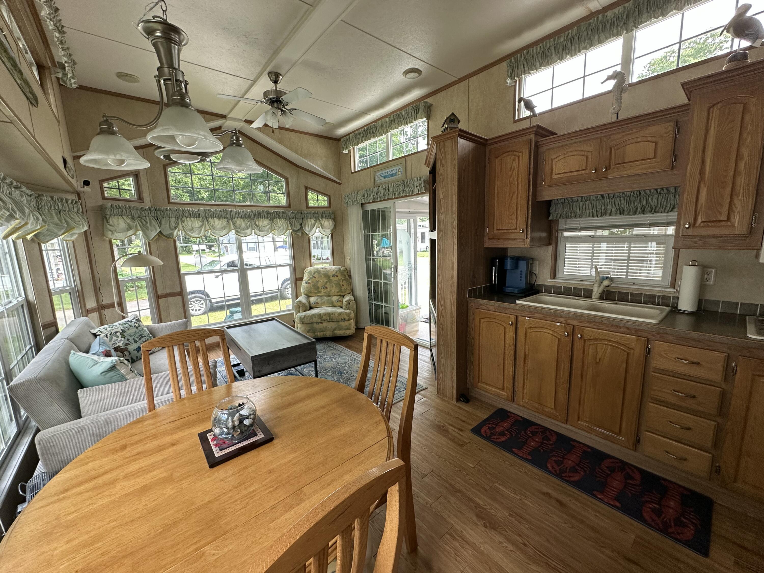 23 College Drive 625 Property Photo 6