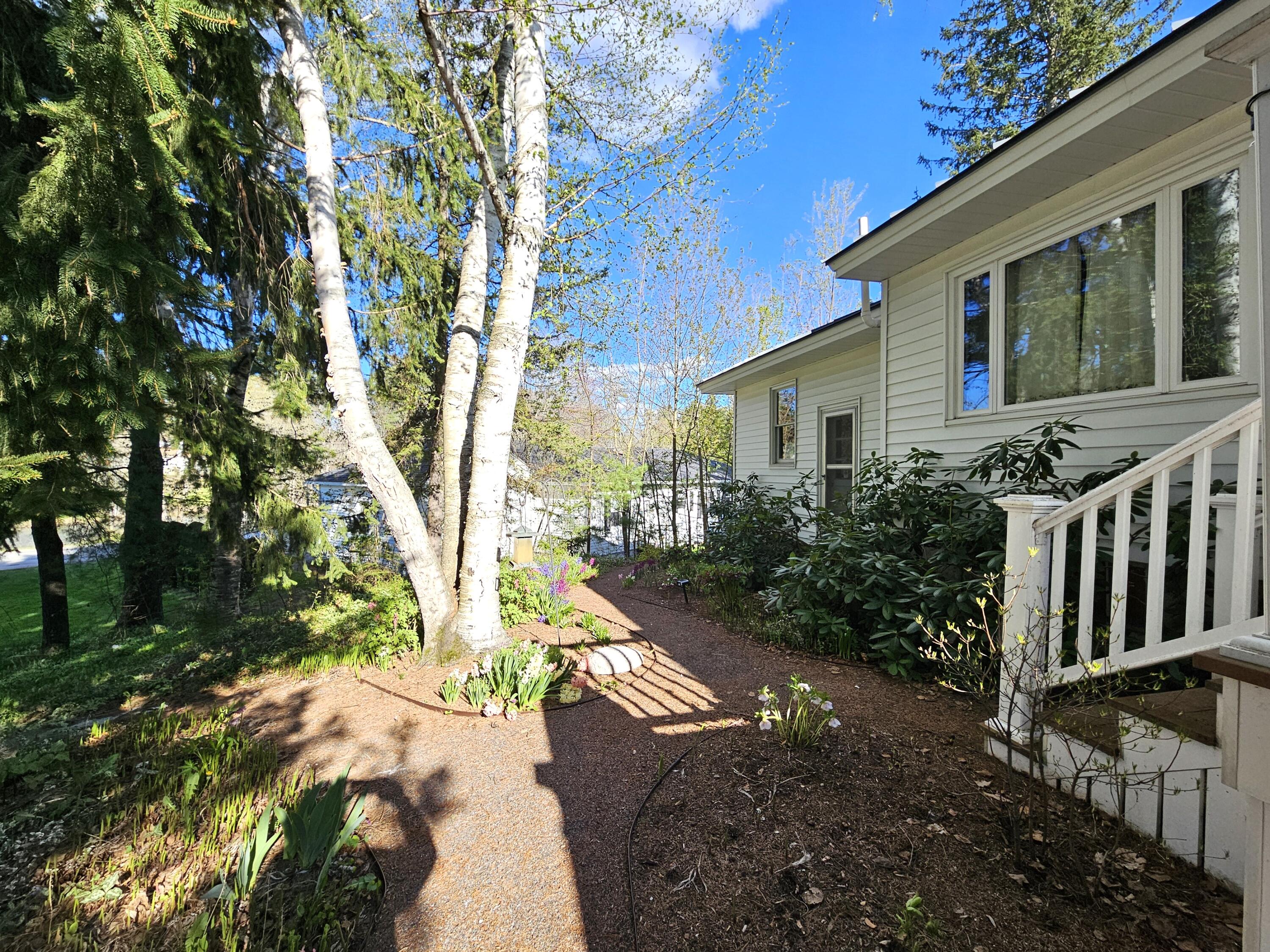 51 Mayflower Hill Drive Property Photo 25