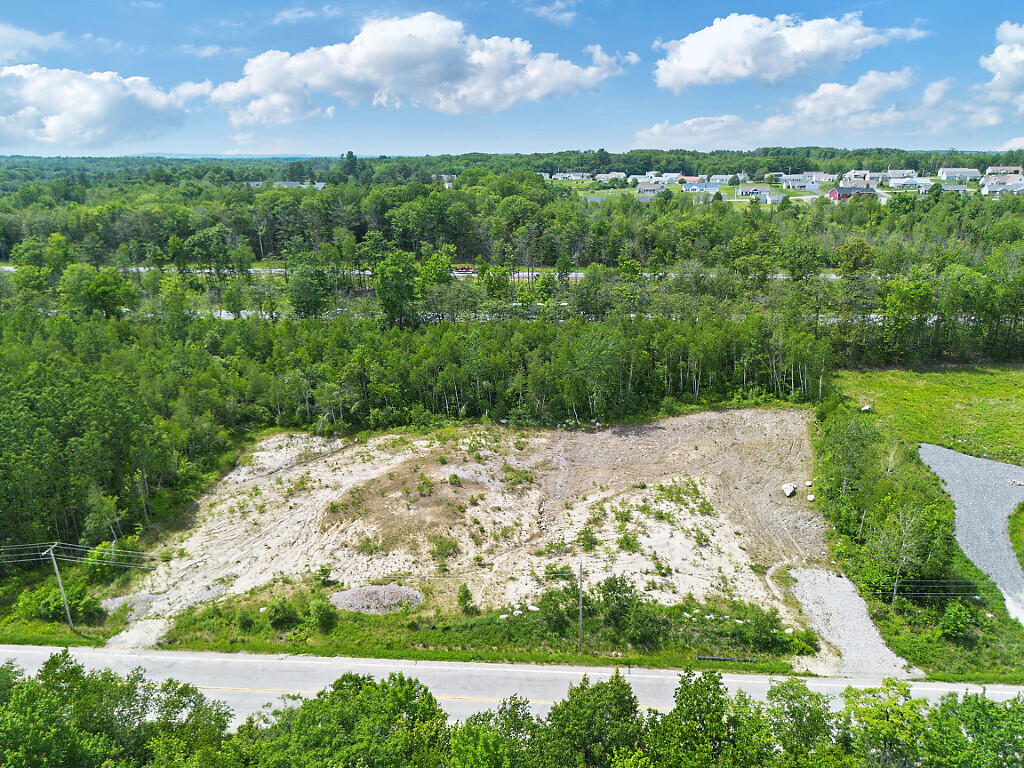 125 Airport Road Property Photo 5