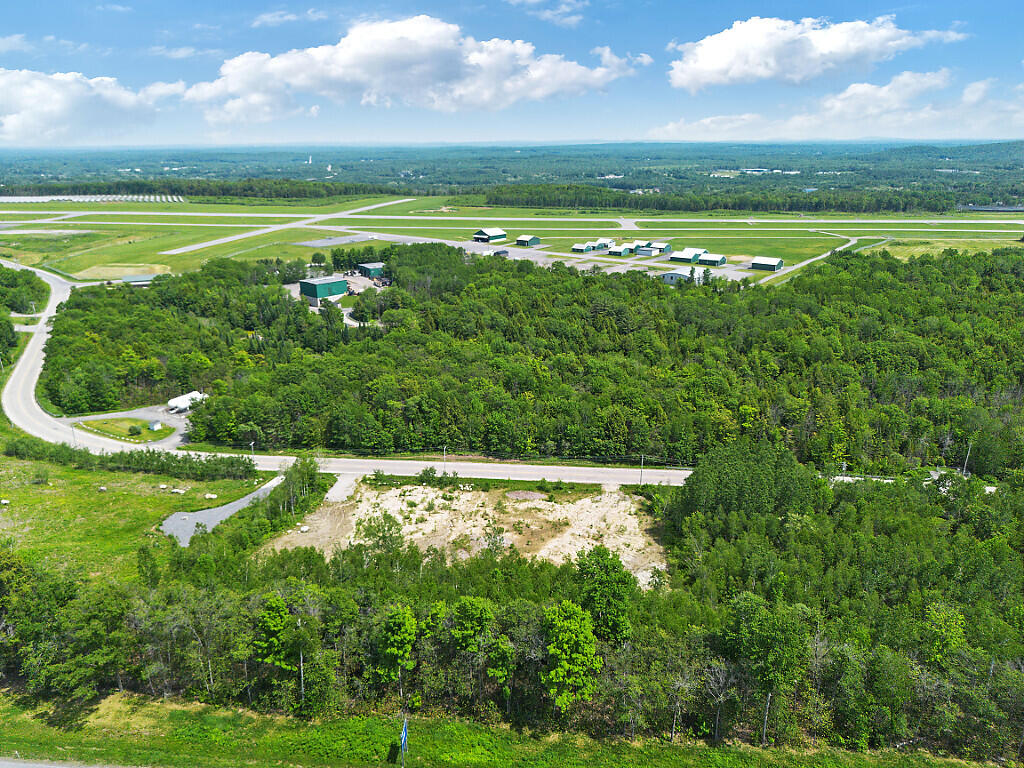 125 Airport Road Property Photo 10
