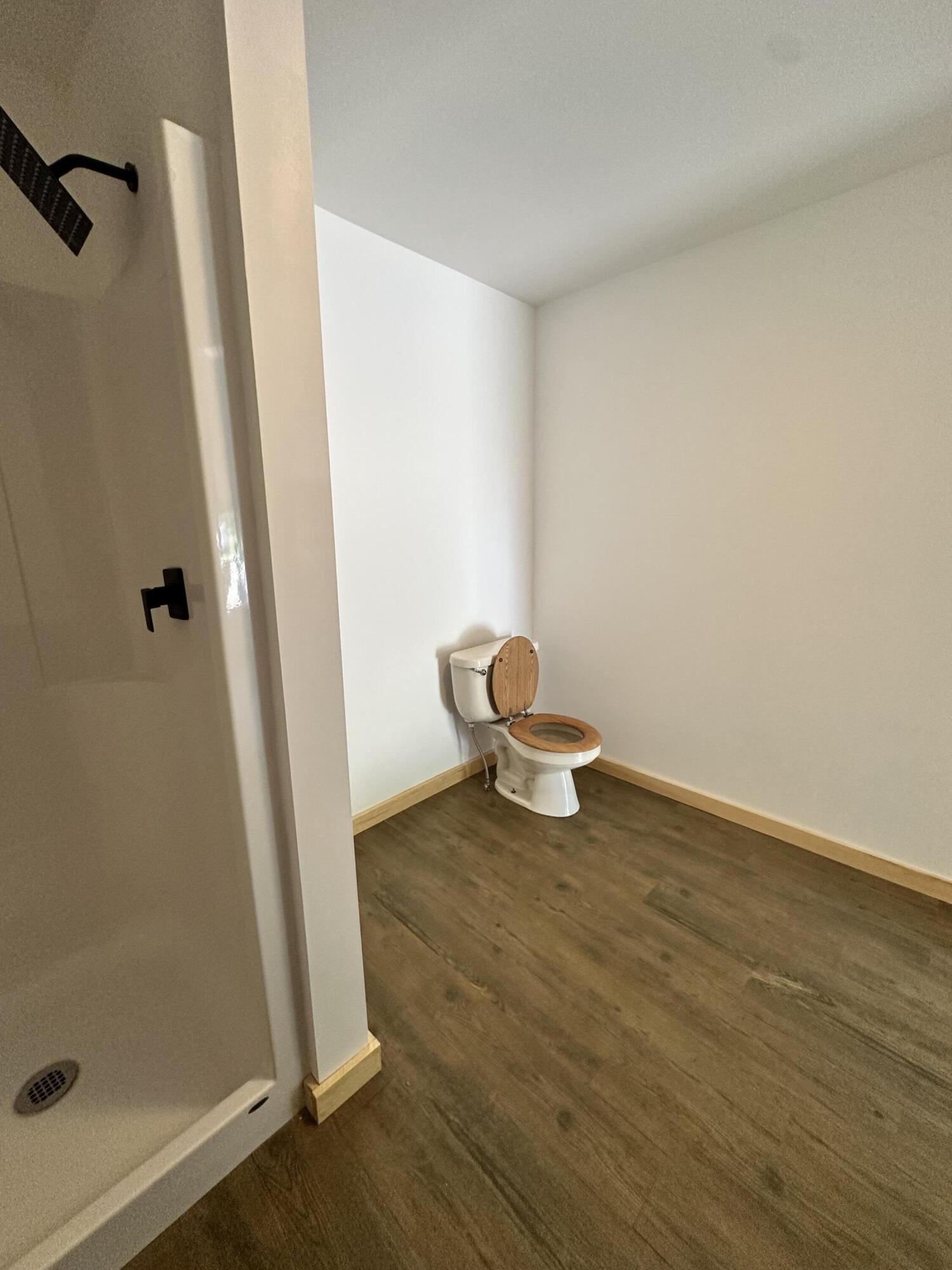 369 School Street Property Photo 5