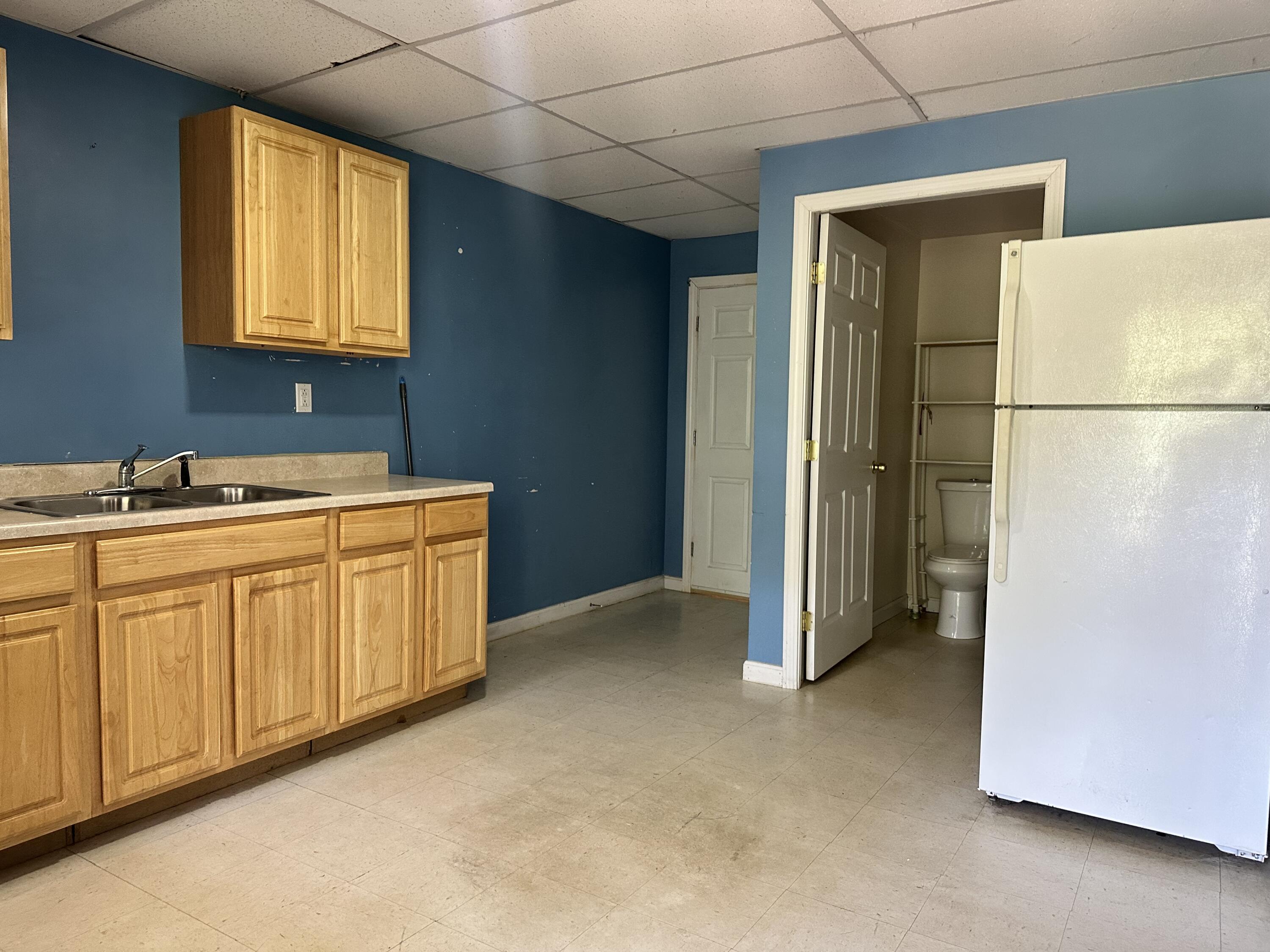 369 School Street Property Photo 8