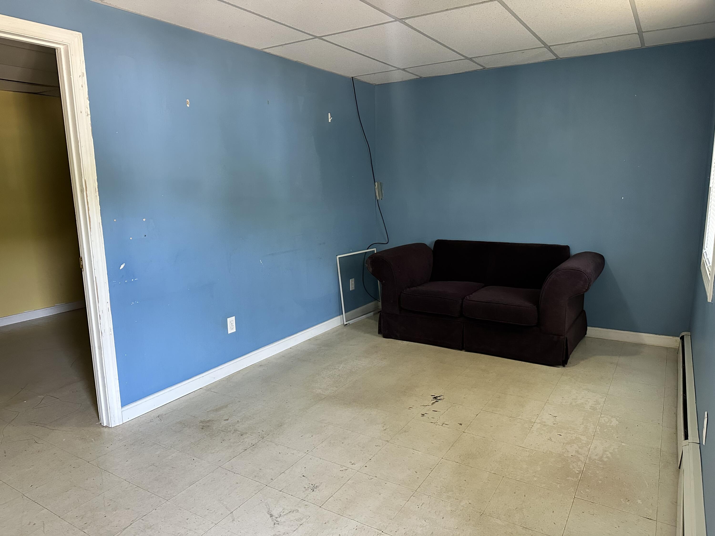 369 School Street Property Photo 9