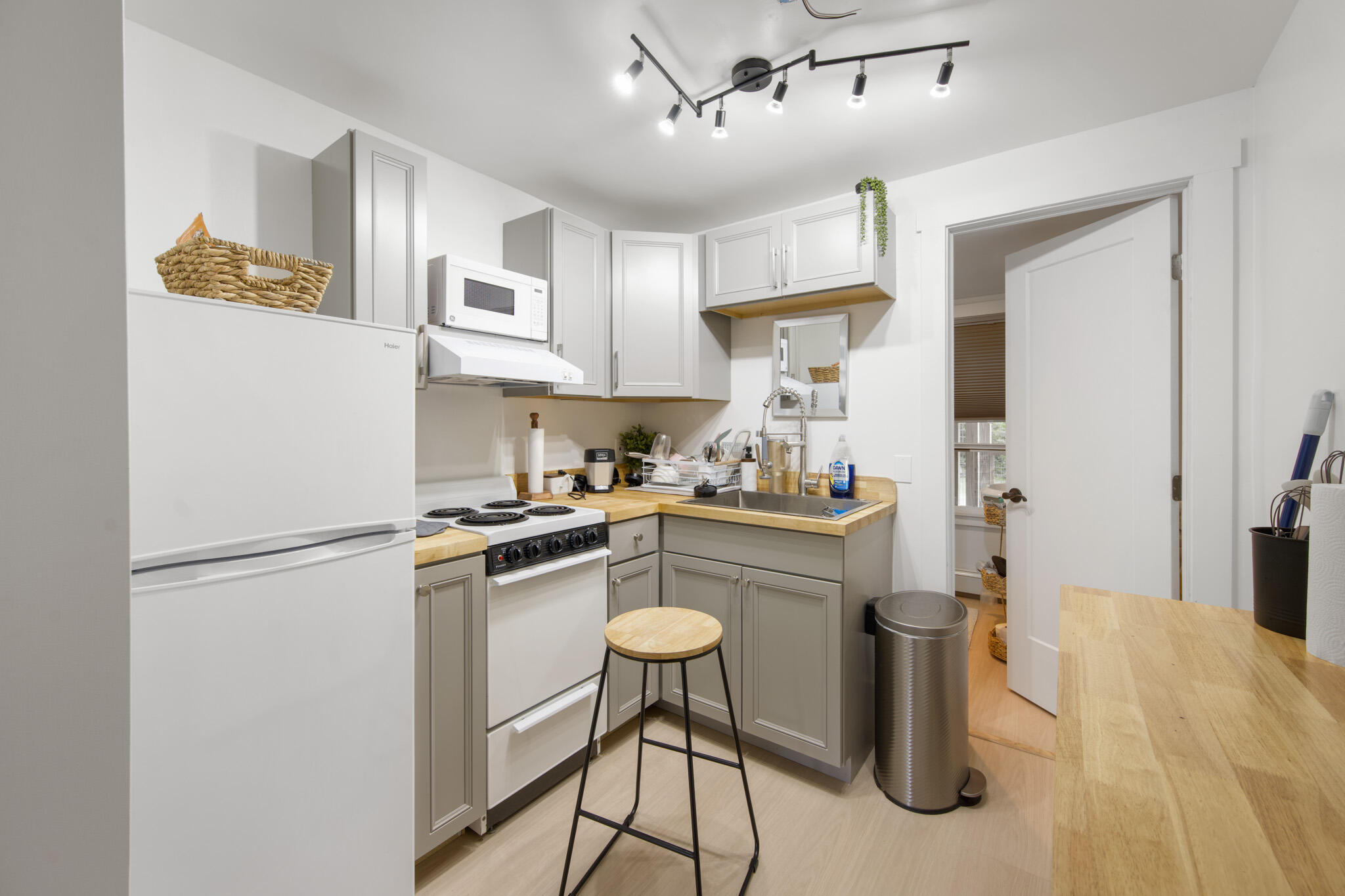 85 Union Street Property Photo 18