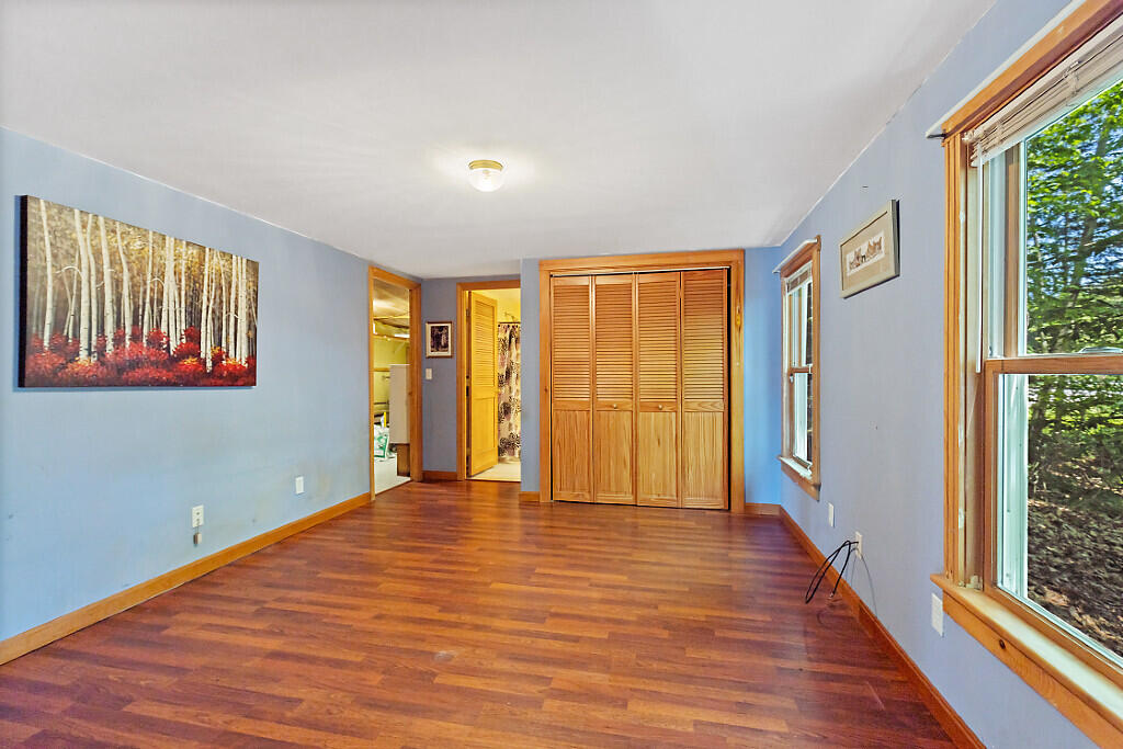 18 Thurston Drive Property Photo 17