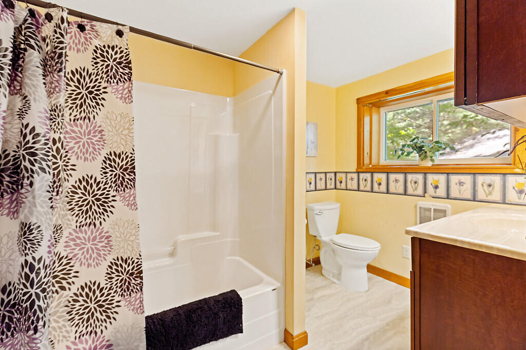 18 Thurston Drive Property Photo 18